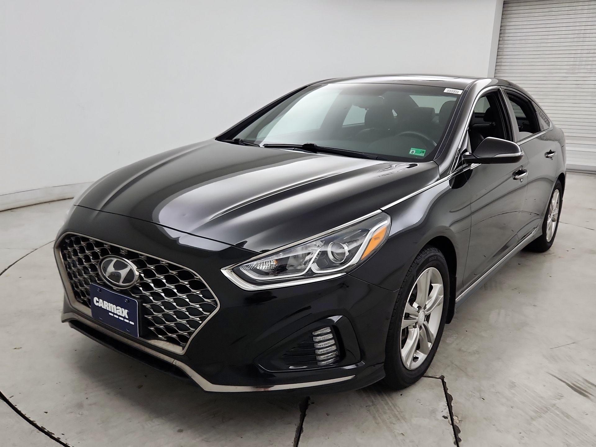 Thumbnail: 2019 Hyundai Sonata - 3