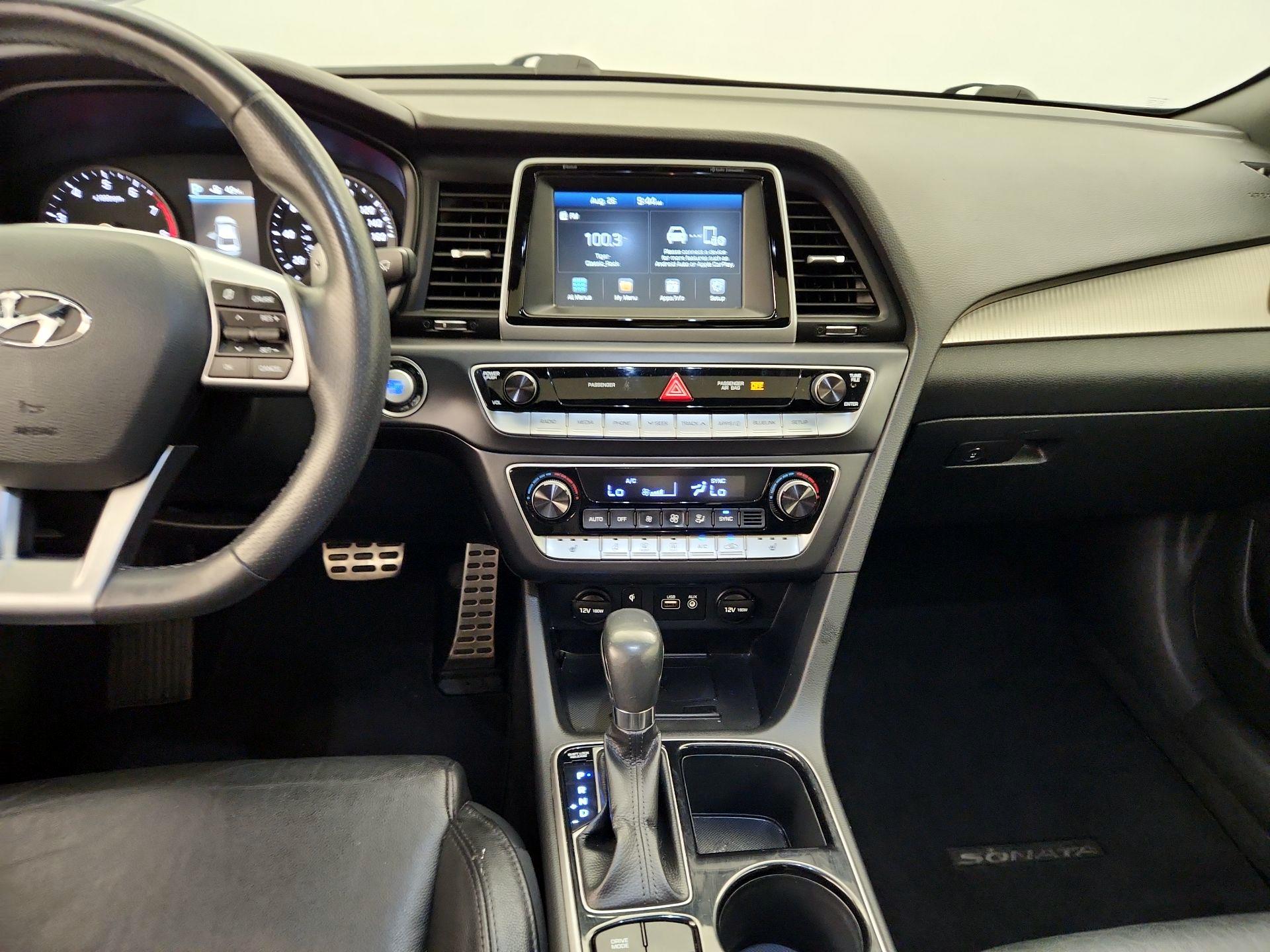 Thumbnail: 2019 Hyundai Sonata - 8