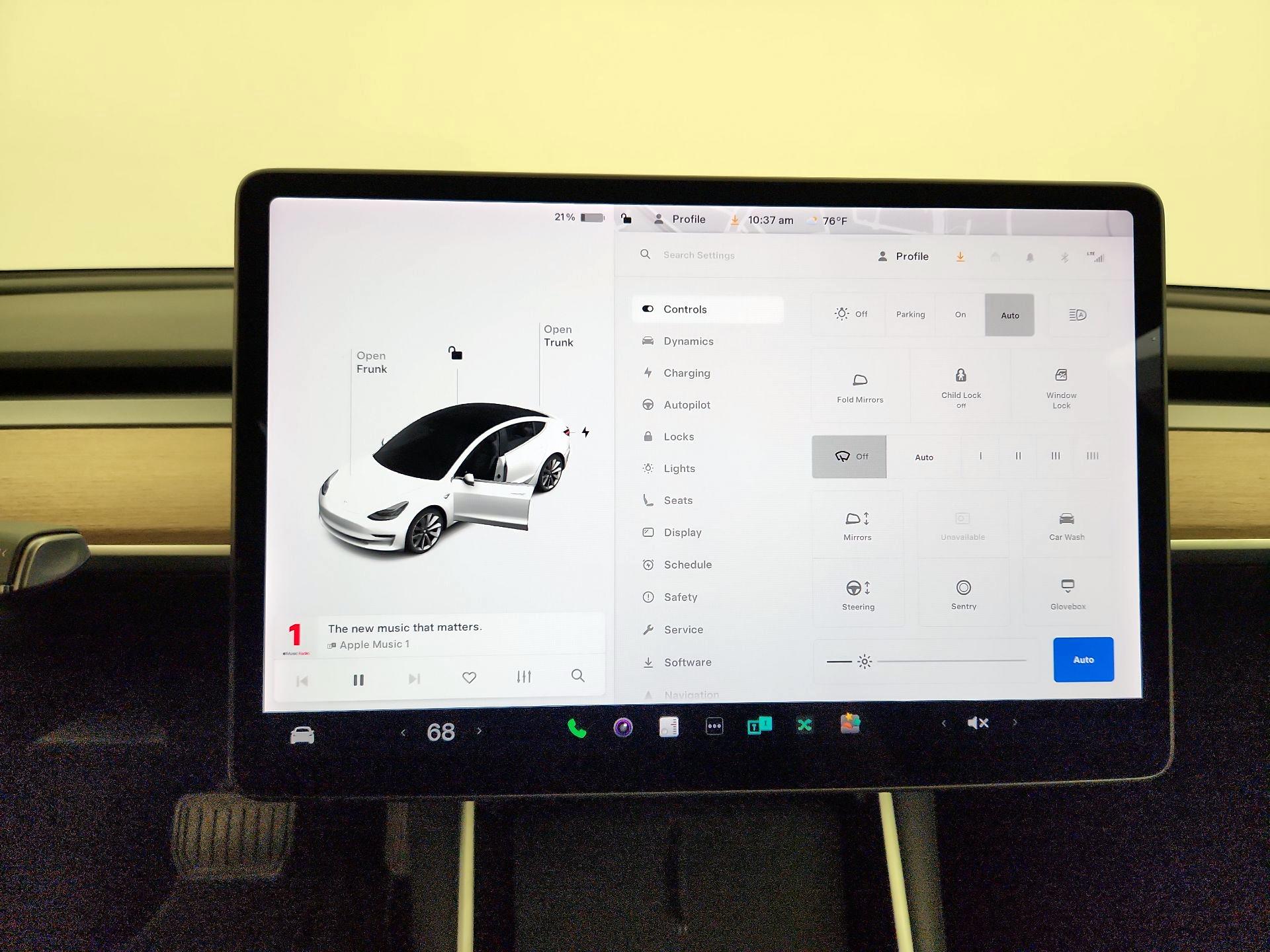 Thumbnail: 2020 Tesla Model 3 - 15