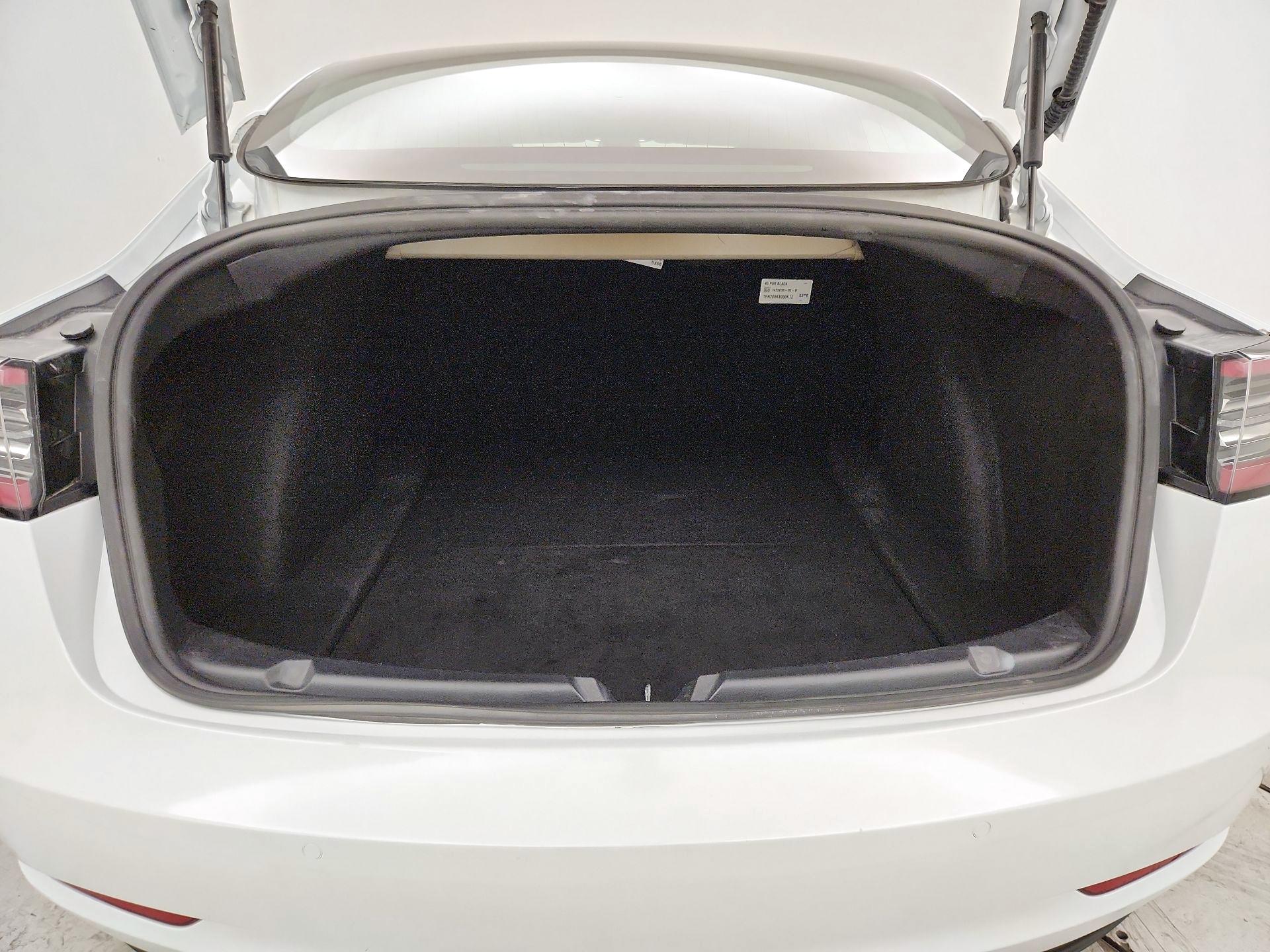 Thumbnail: 2020 Tesla Model 3 - 20