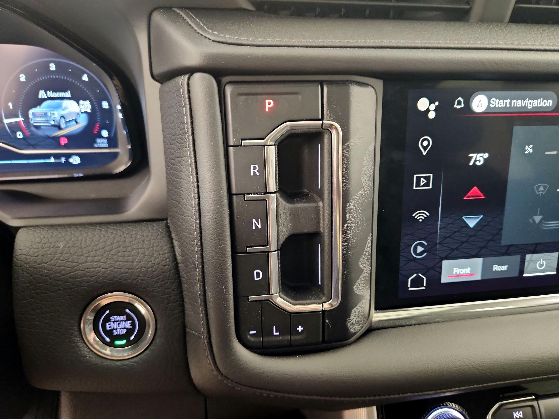Thumbnail: 2023 GMC Yukon - 18