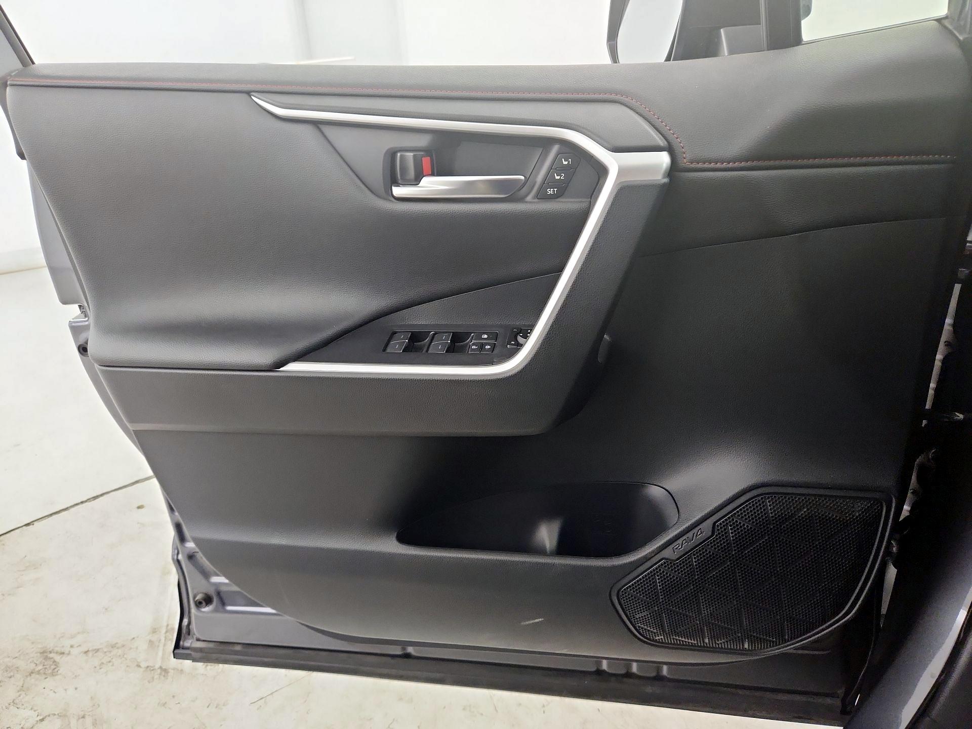 Thumbnail: 2024 Toyota RAV4 - 12