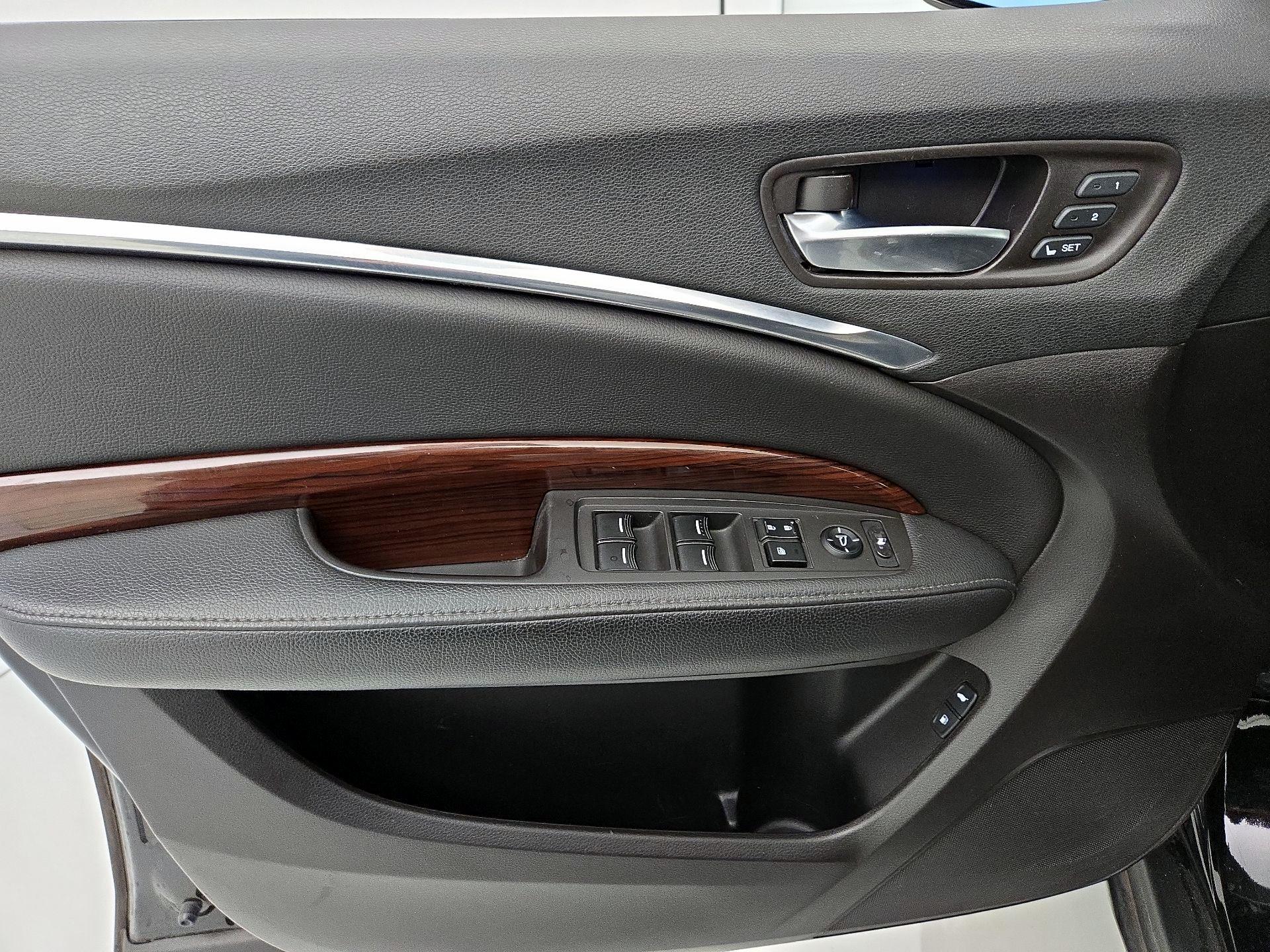 Thumbnail: 2016 Acura MDX - 12