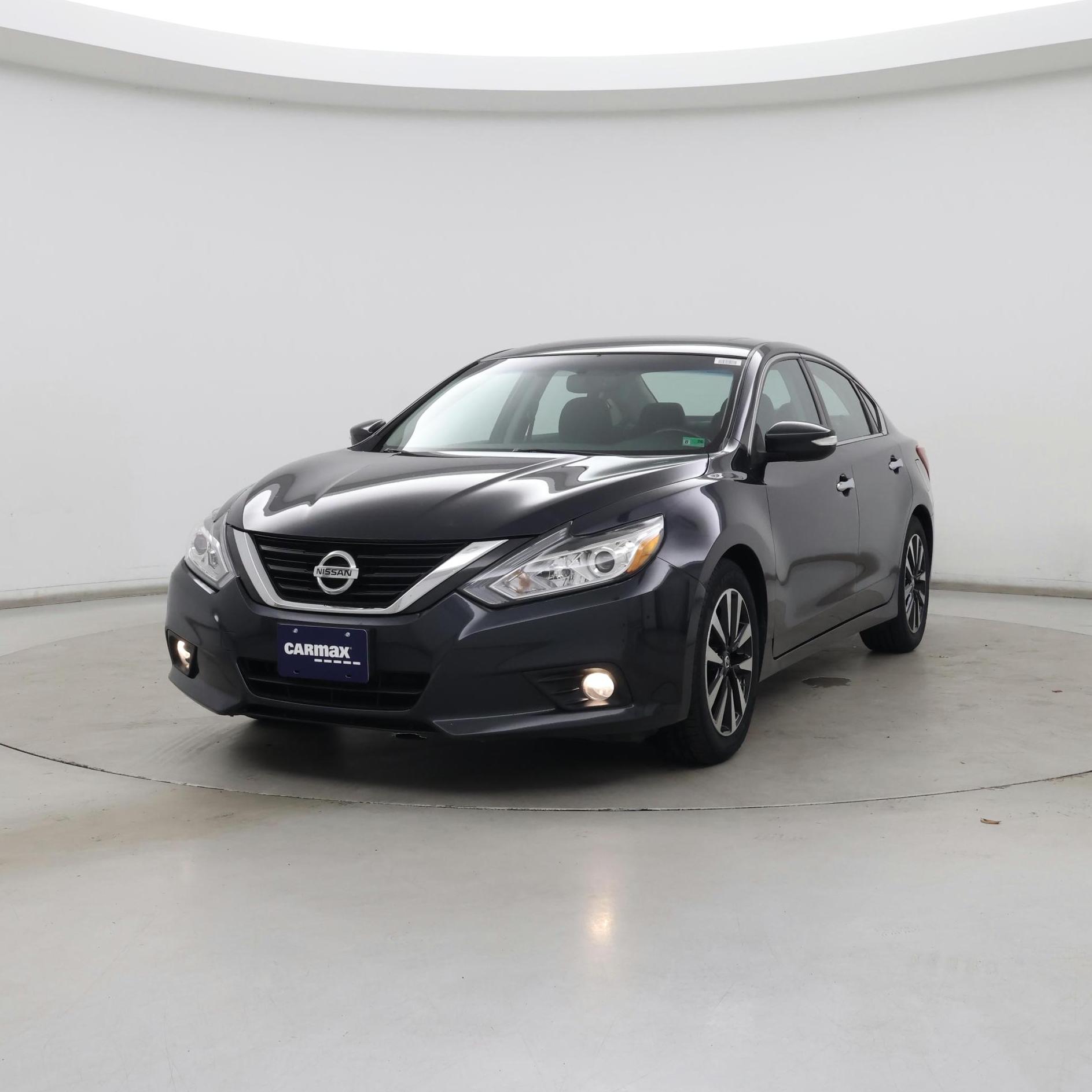 Thumbnail: 2018 Nissan Altima - 4