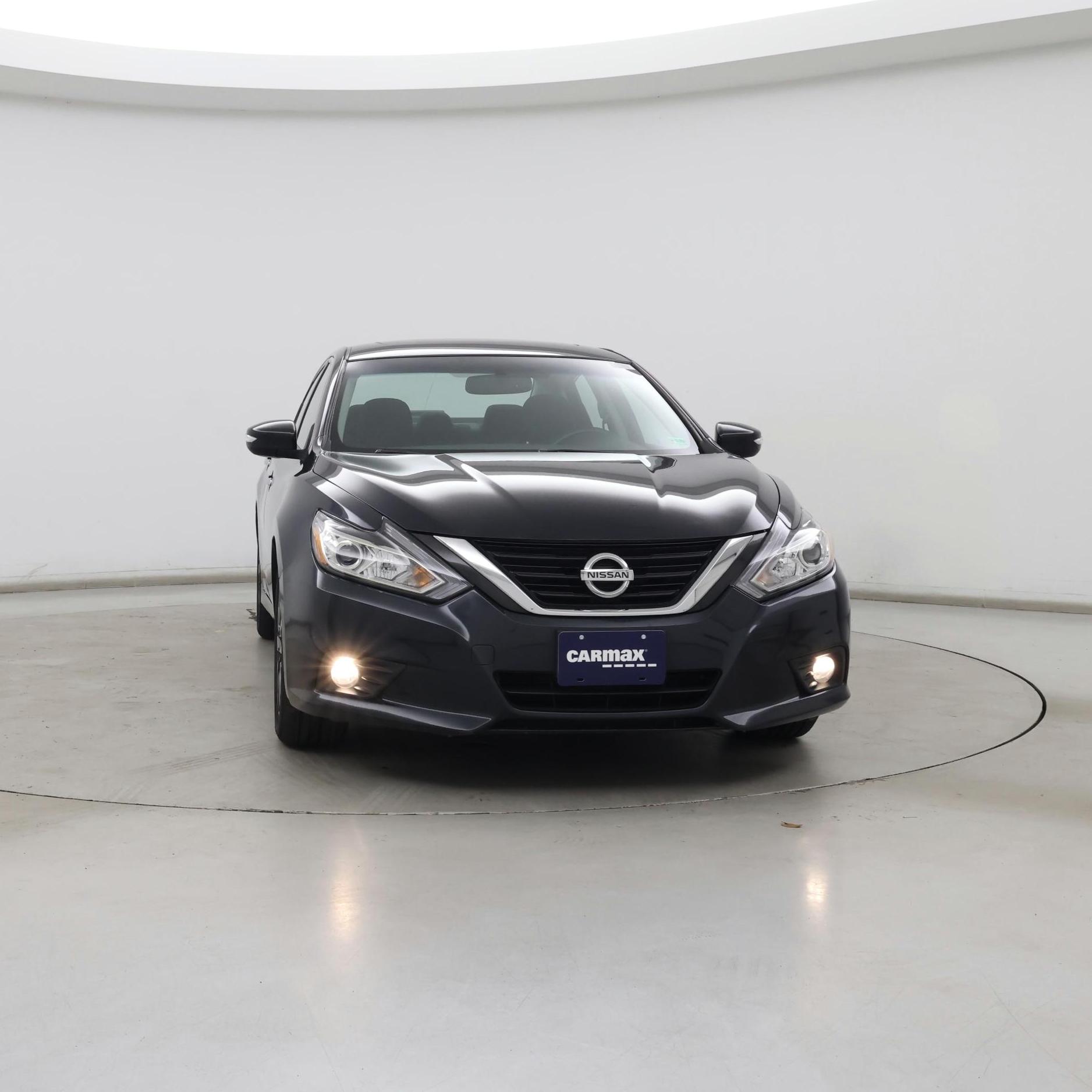 Thumbnail: 2018 Nissan Altima - 5