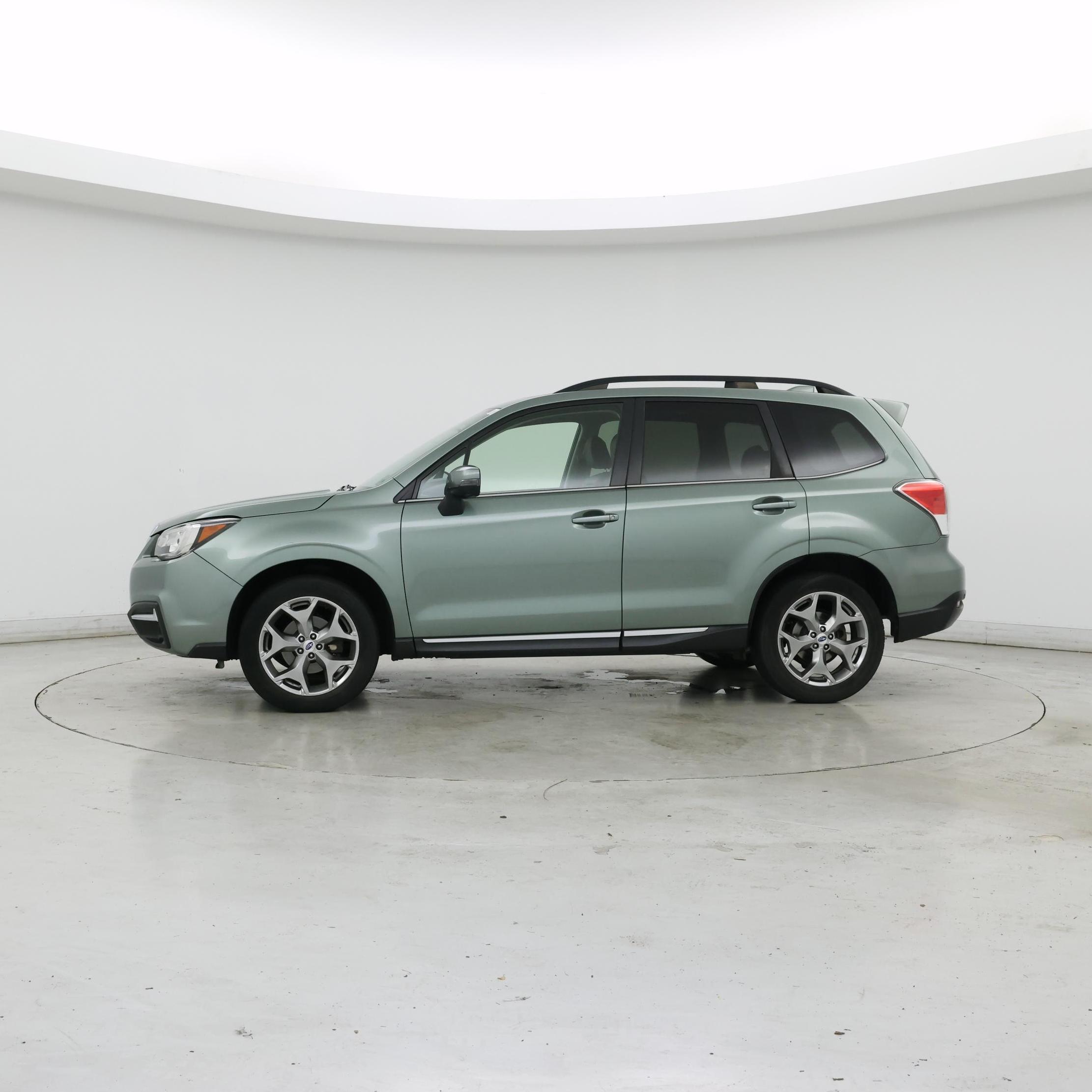 Thumbnail: 2017 Subaru Forester - 3