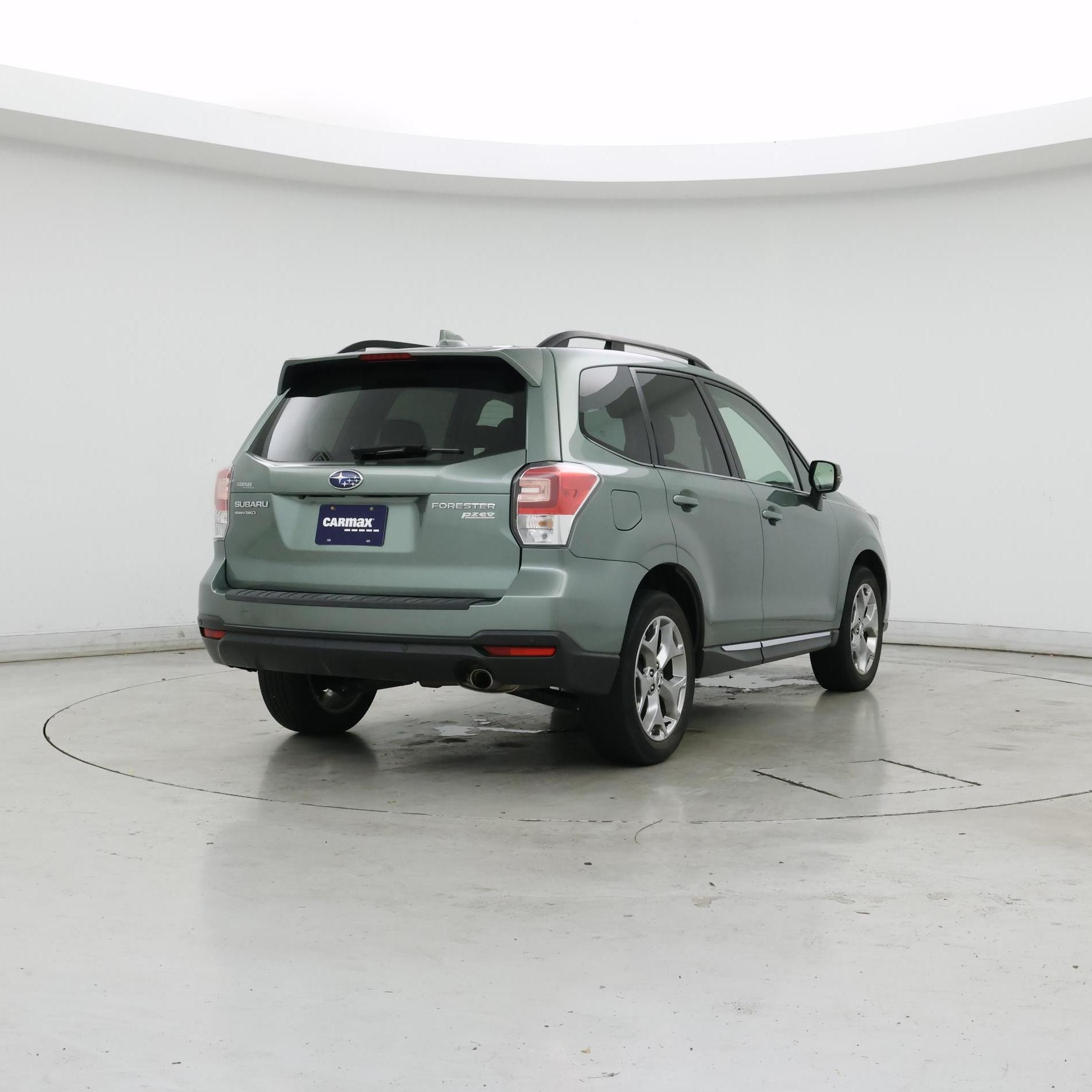 Thumbnail: 2017 Subaru Forester - 8