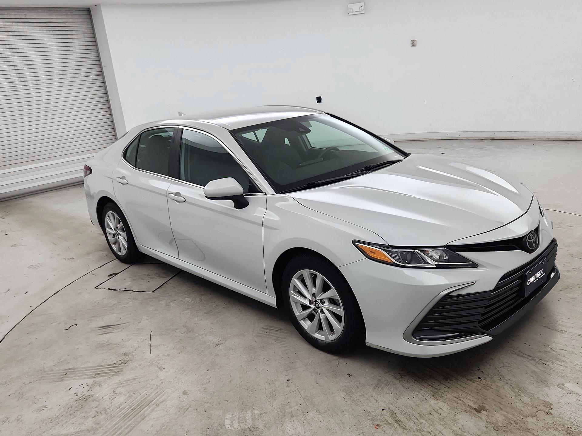 Thumbnail: 2022 Toyota Camry - 1
