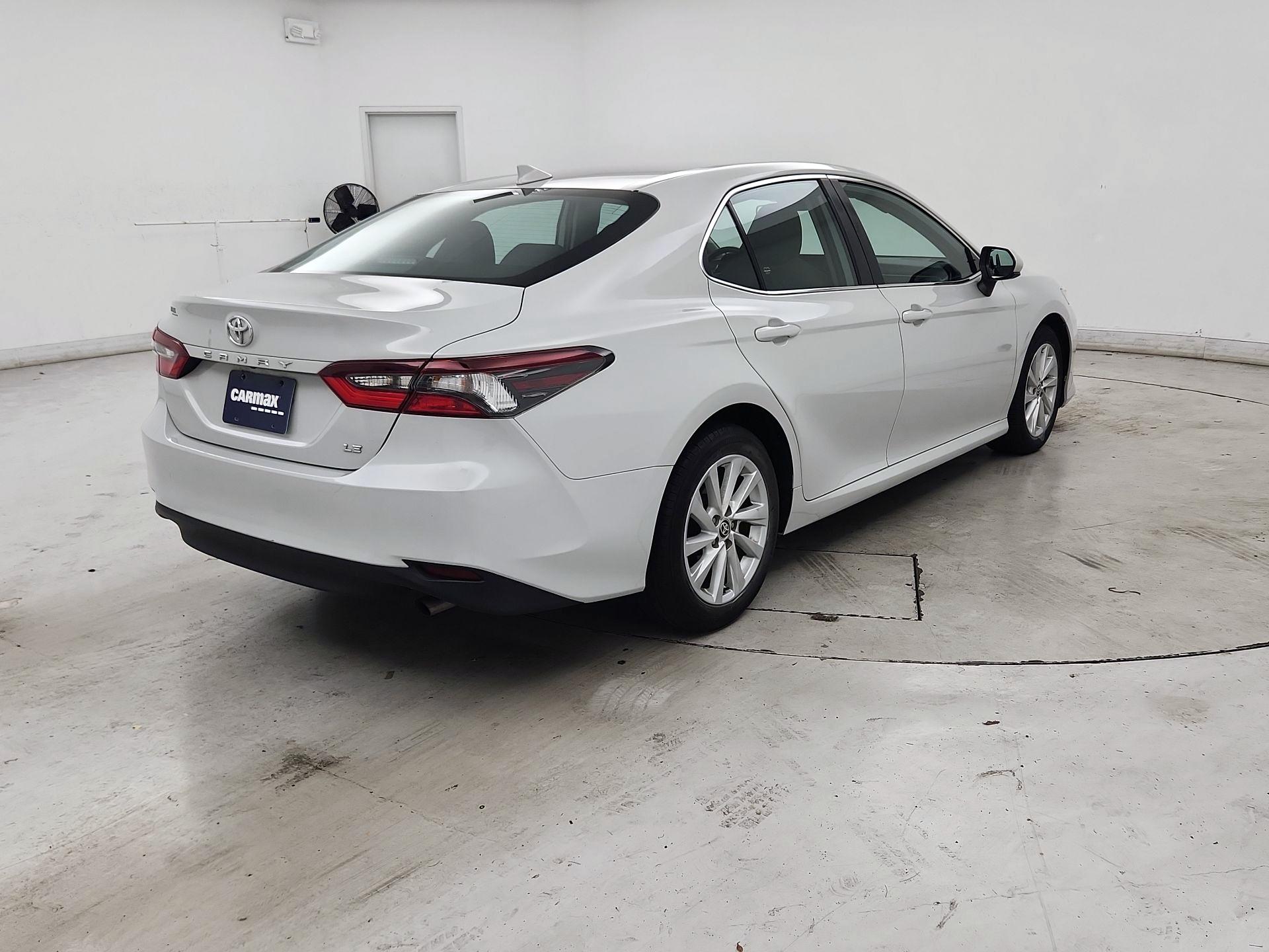 Thumbnail: 2022 Toyota Camry - 5