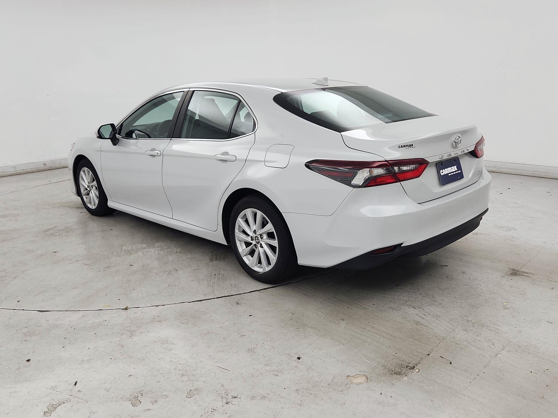 Thumbnail: 2022 Toyota Camry - 7