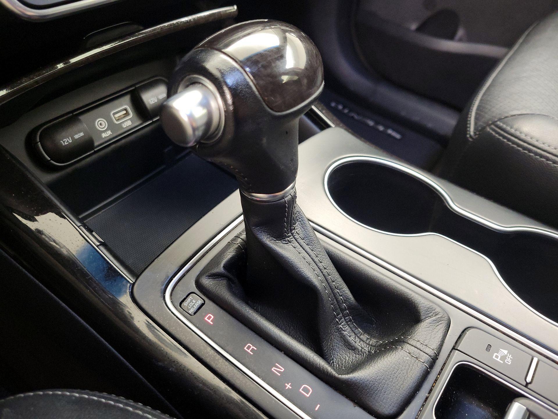 Thumbnail: 2018 Kia Sorento - 17