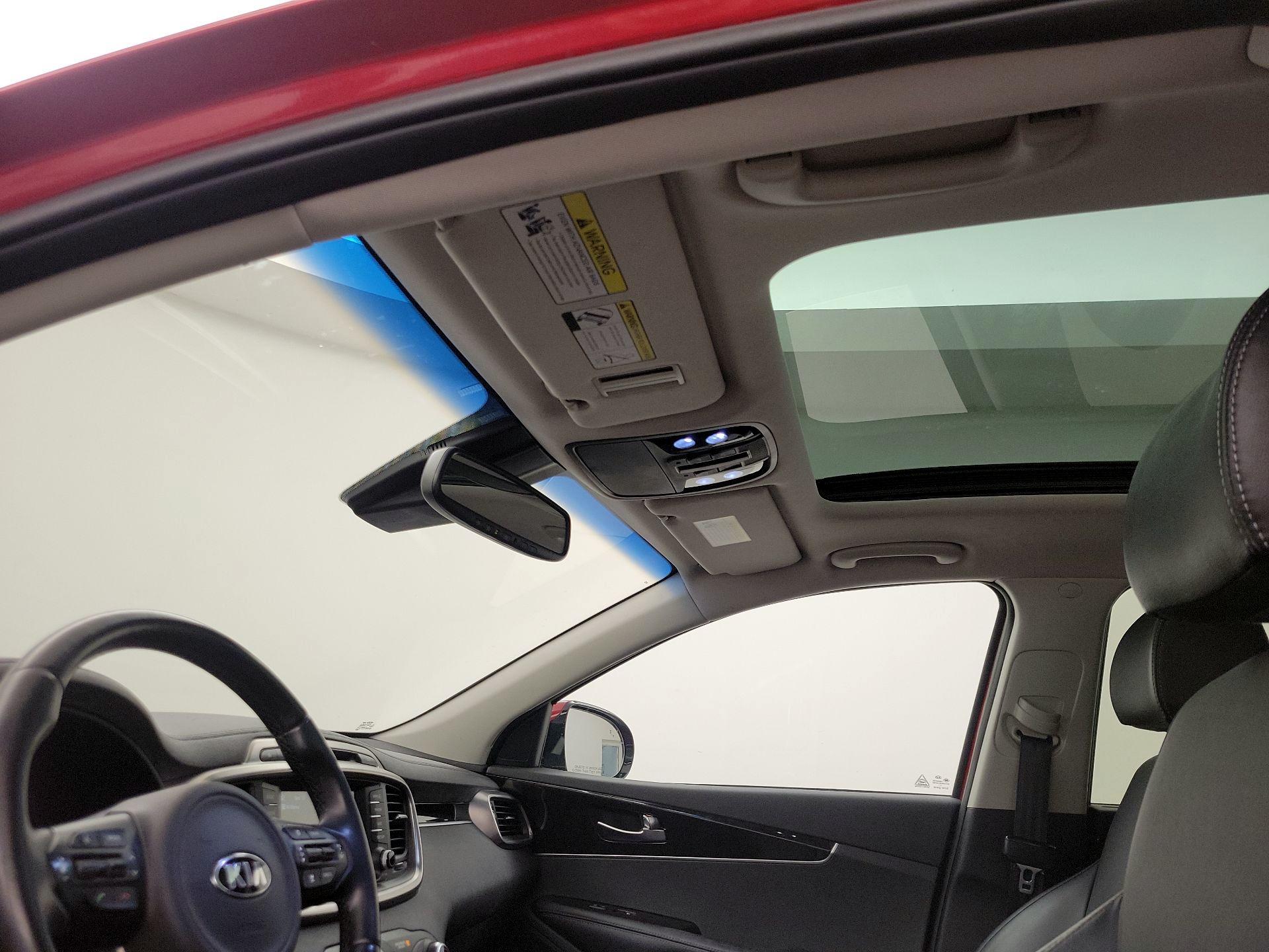 Thumbnail: 2018 Kia Sorento - 19