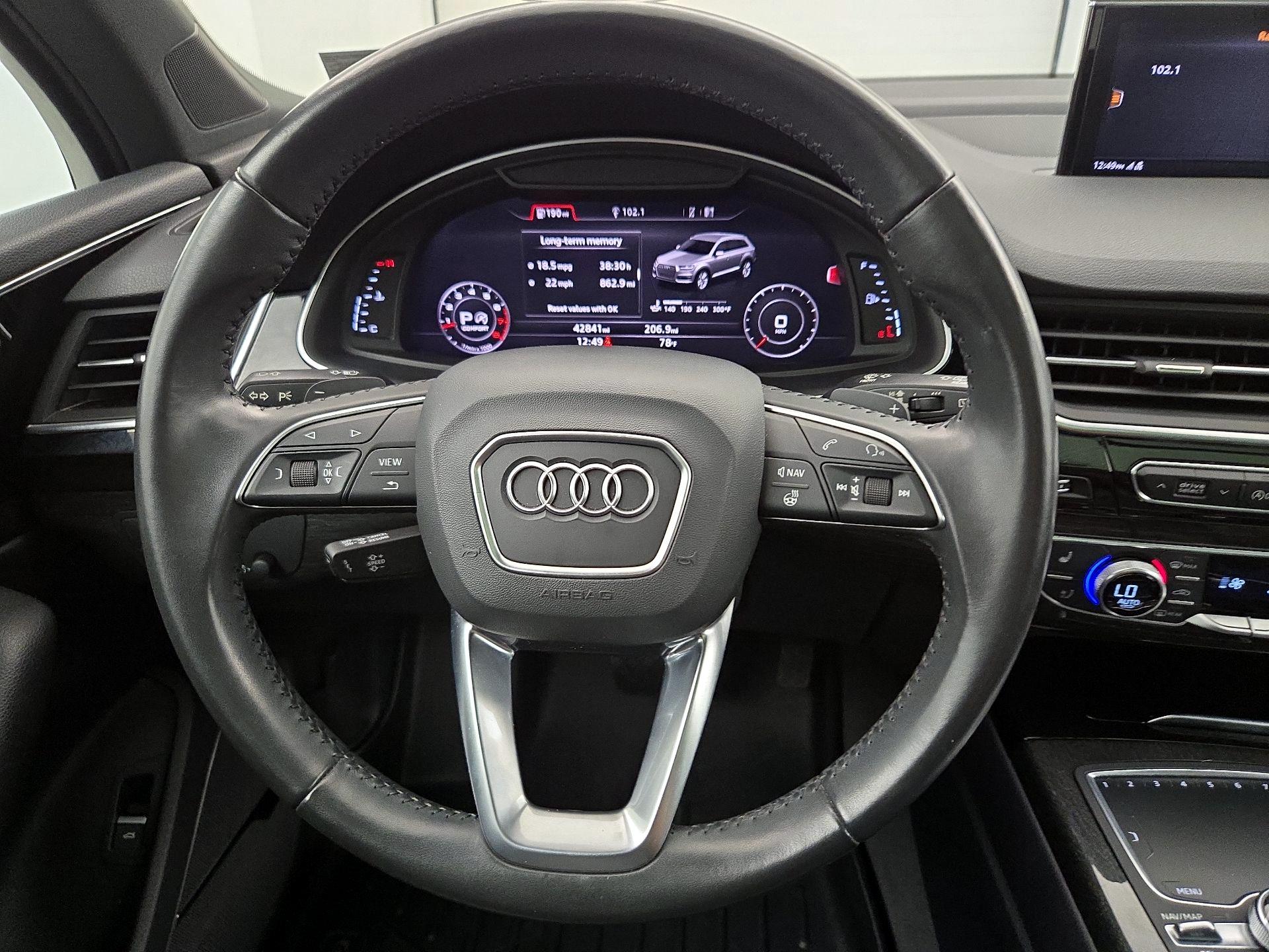 Thumbnail: 2019 Audi Q7 - 10