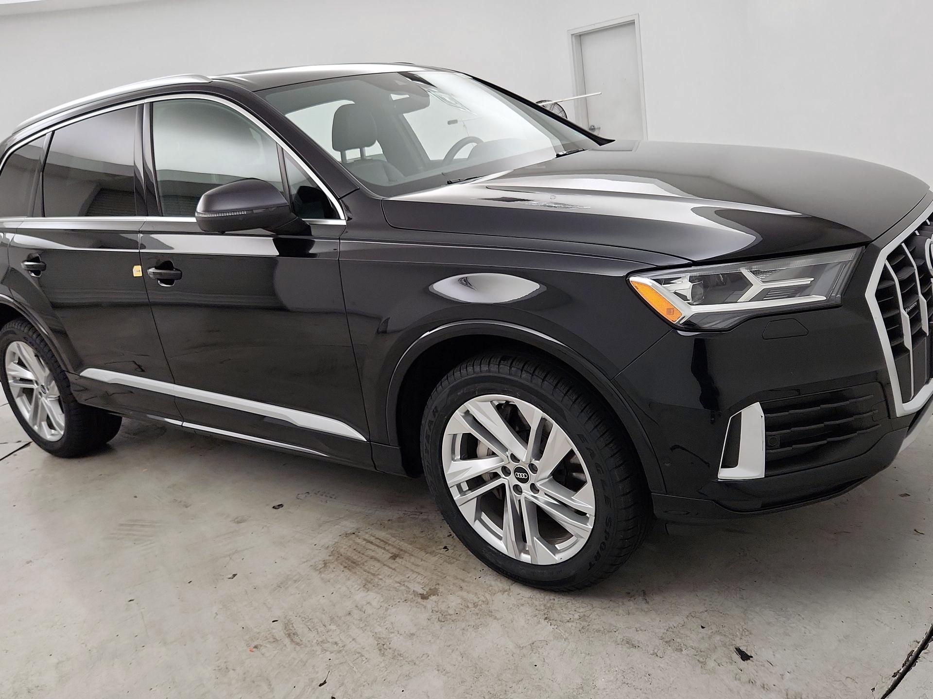 Thumbnail: 2021 Audi Q7 - 1