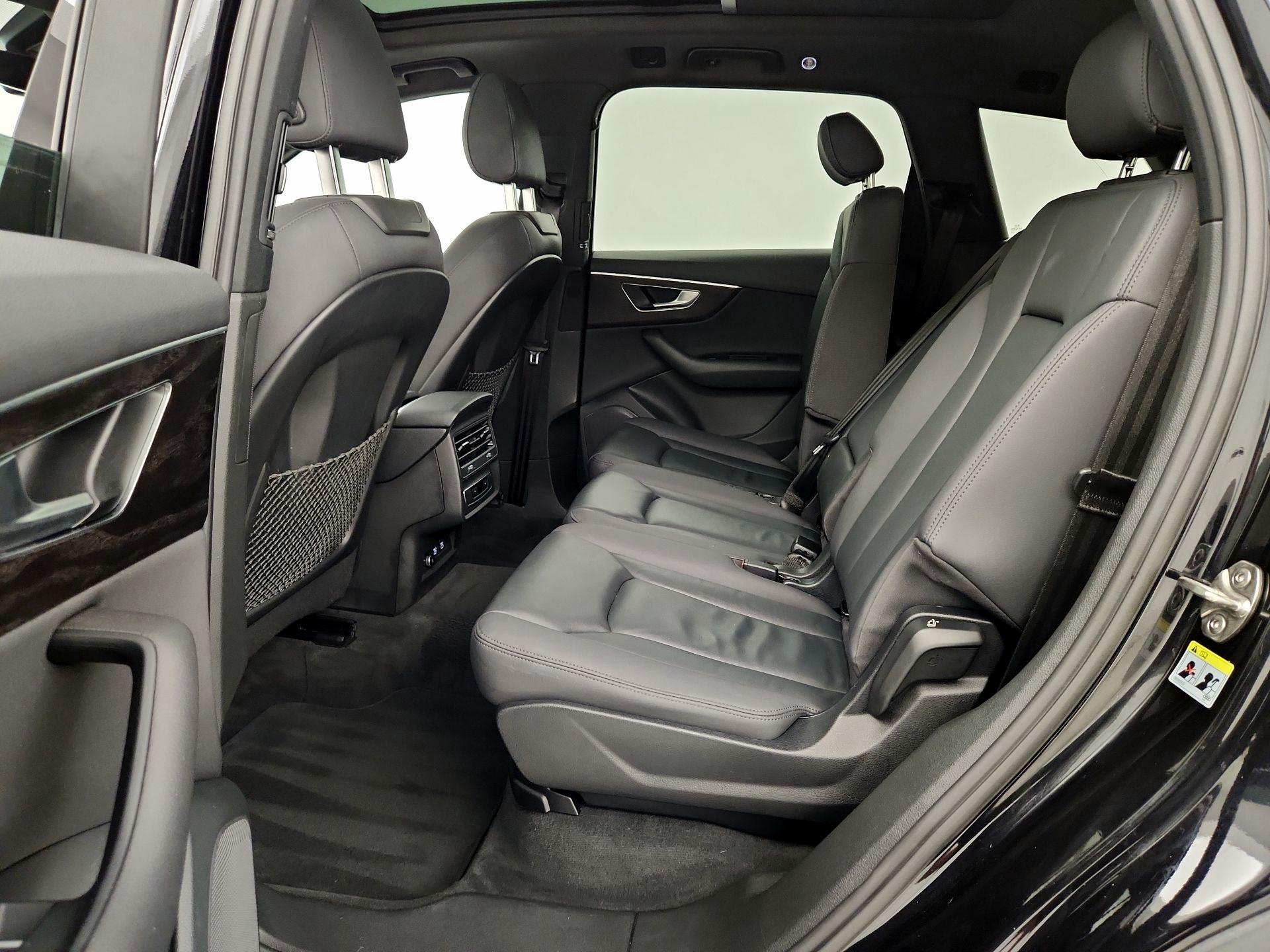 Thumbnail: 2021 Audi Q7 - 19