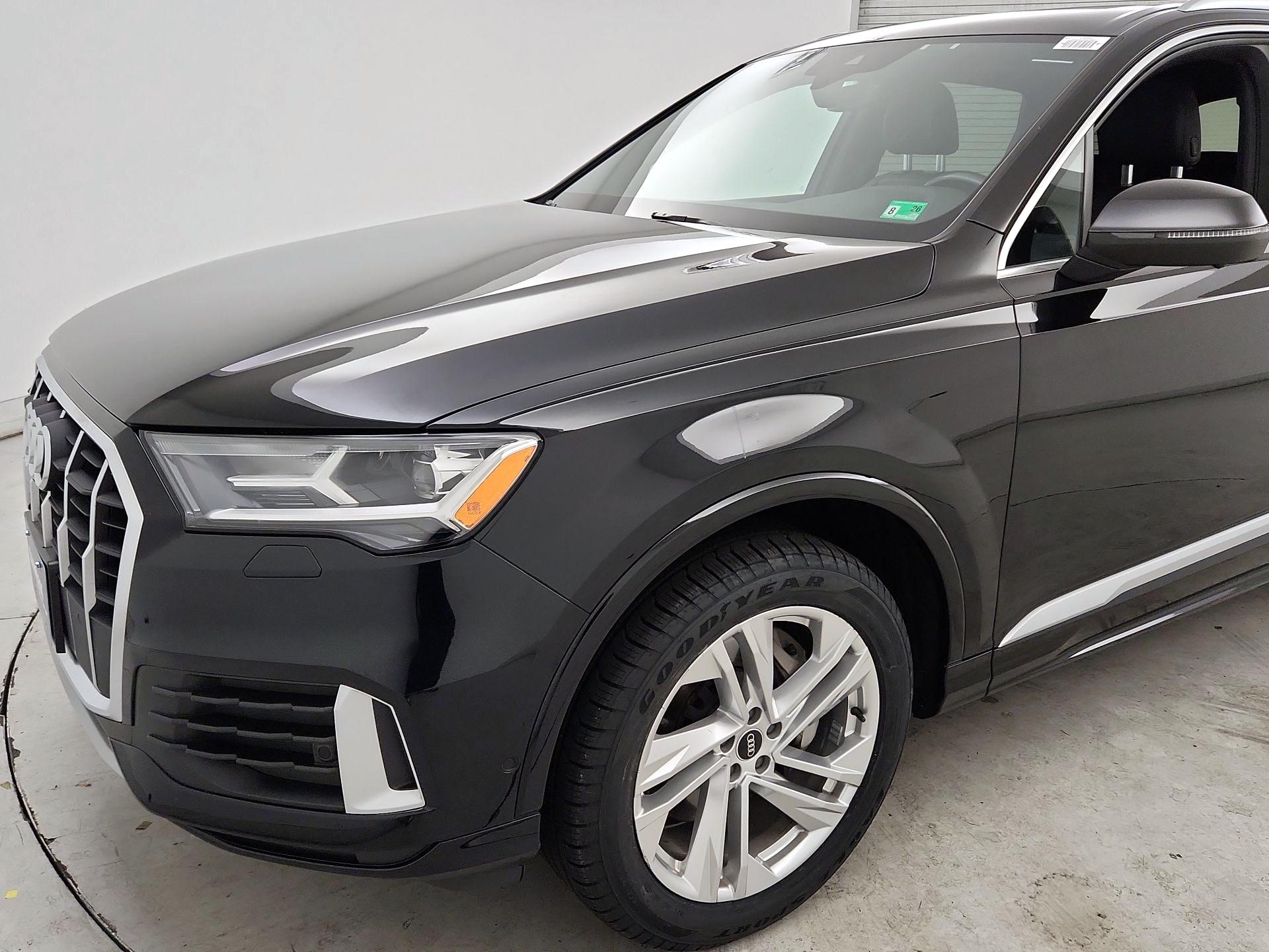 Thumbnail: 2021 Audi Q7 - 3