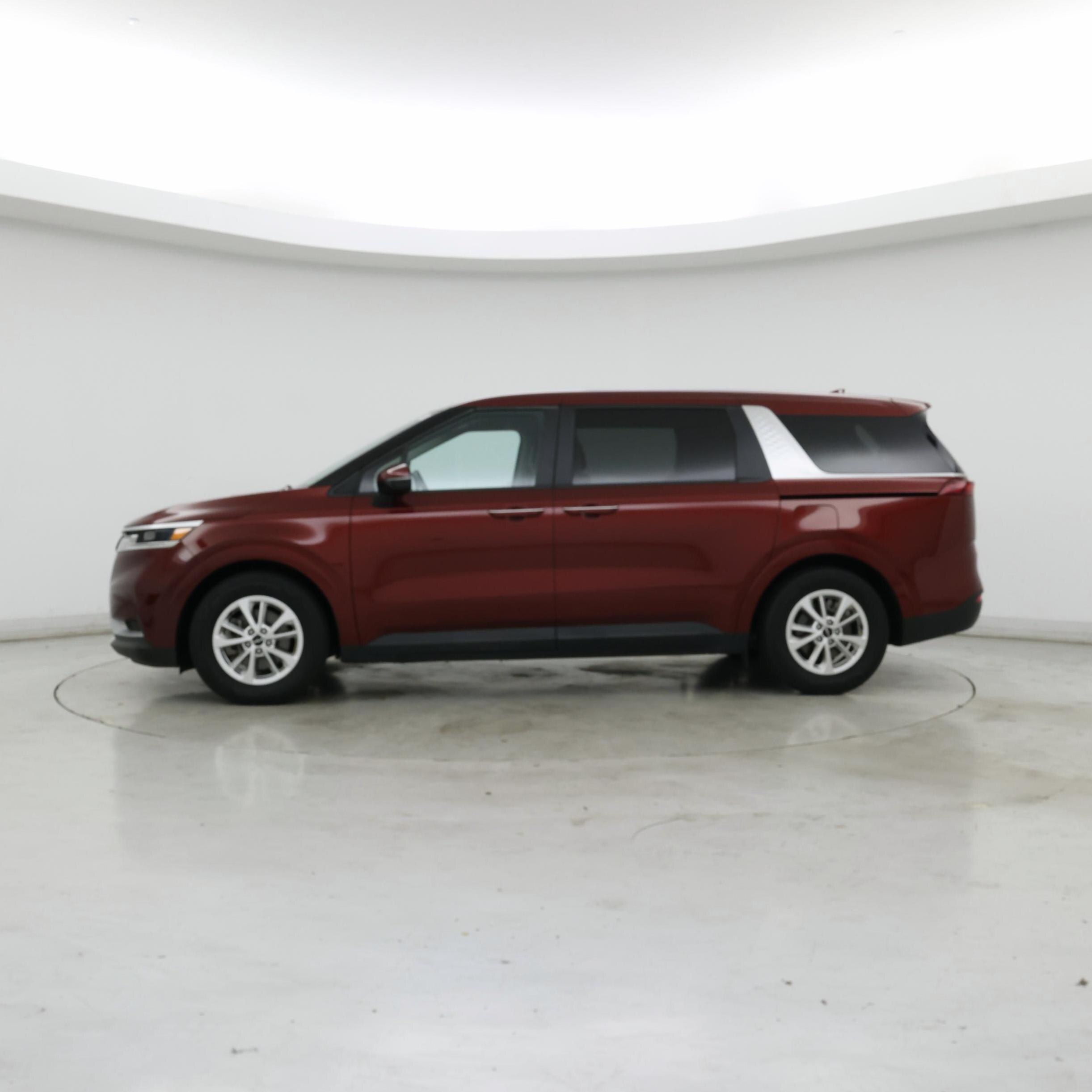 Thumbnail: 2023 Kia Carnival - 3