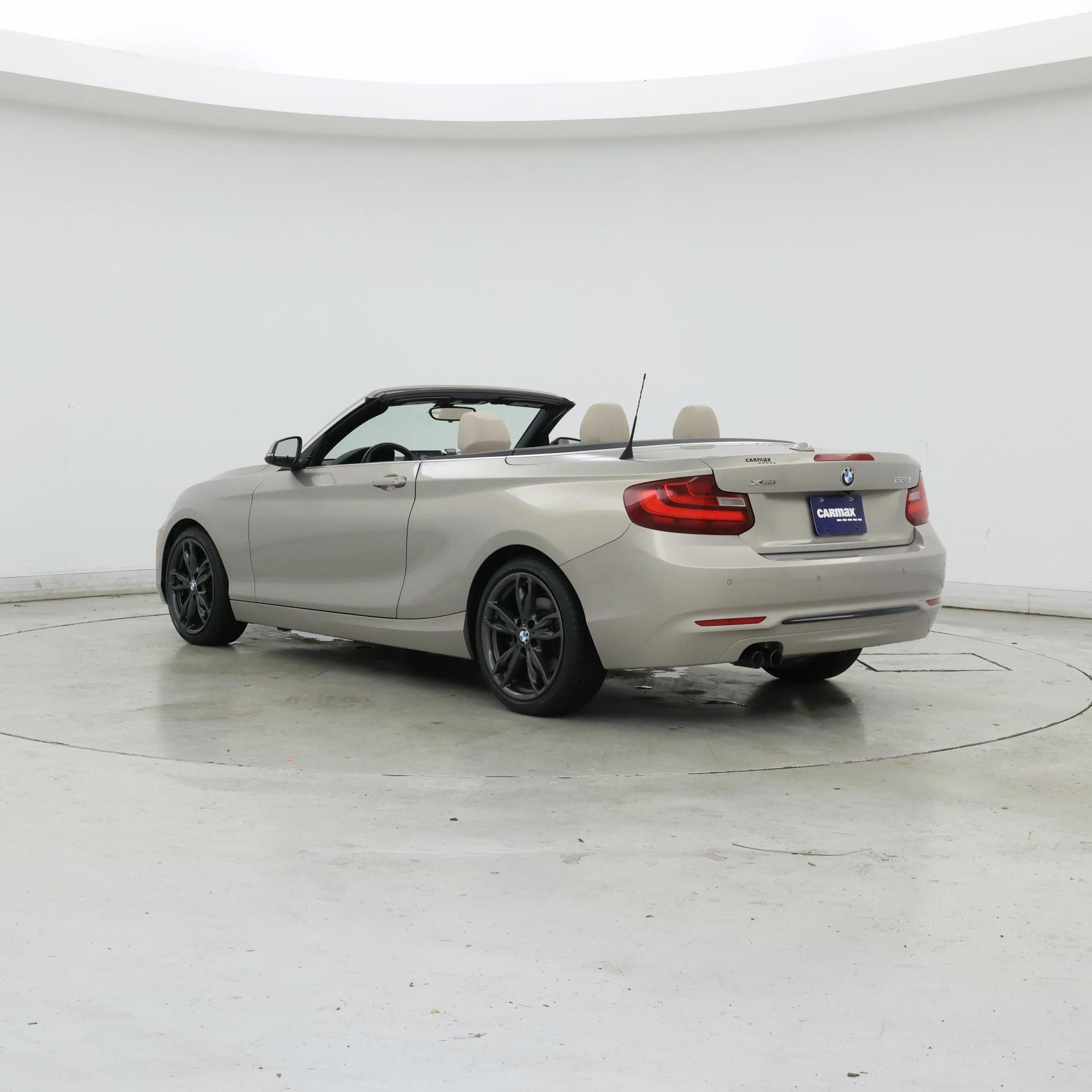 Thumbnail: 2016 BMW 2 Series - 2
