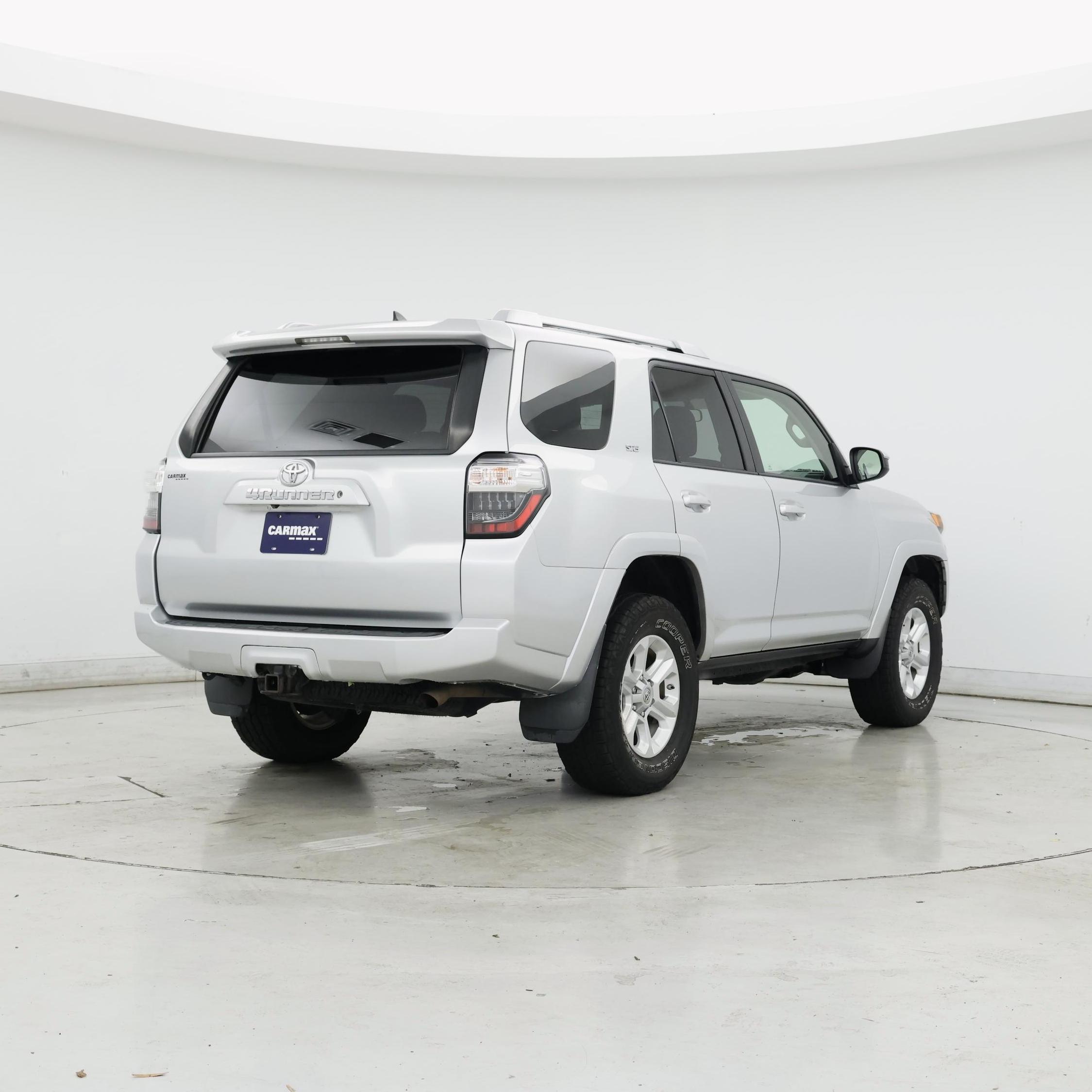Thumbnail: 2015 Toyota 4Runner - 8