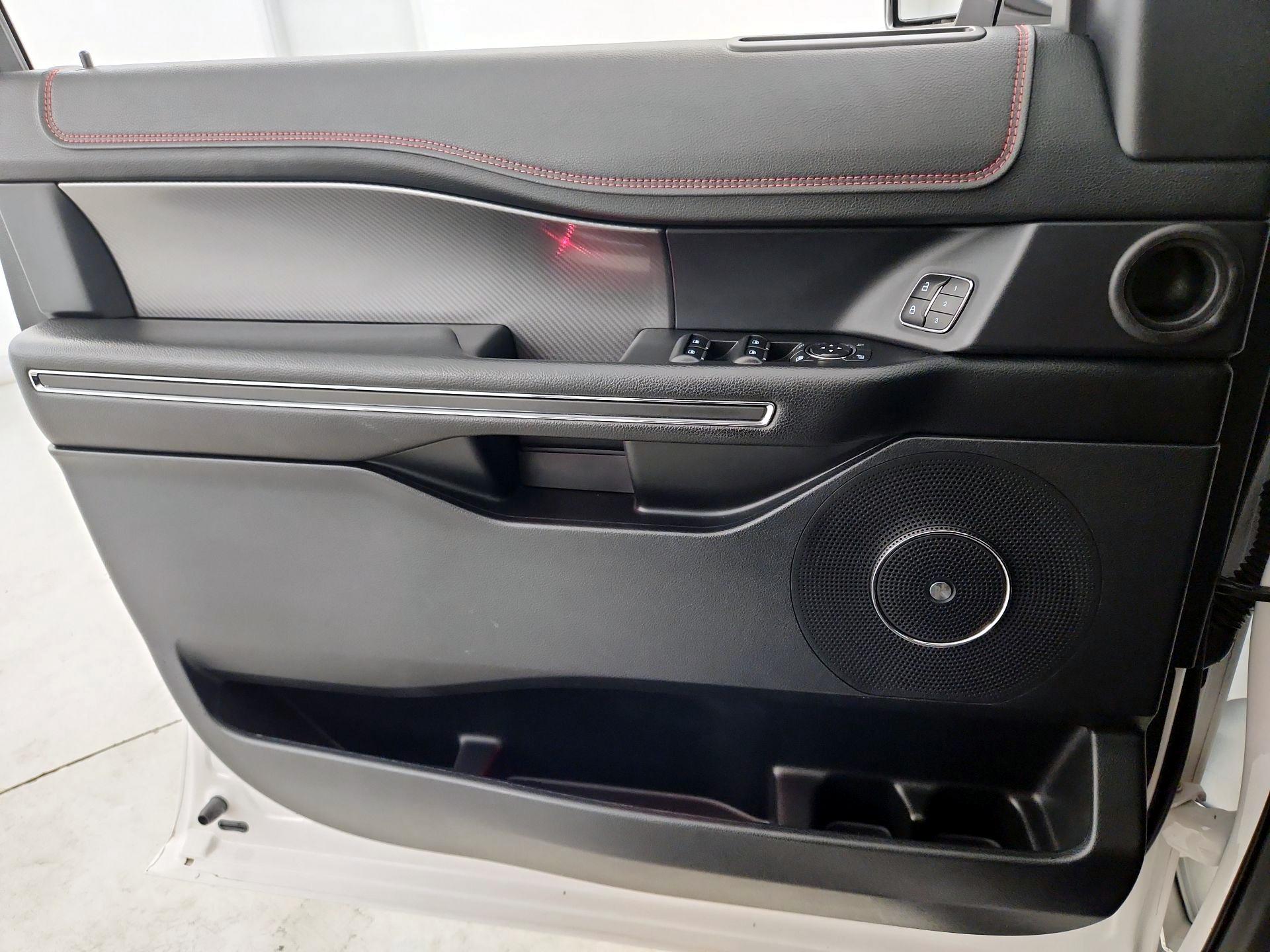 Thumbnail: 2019 Ford Expedition - 12