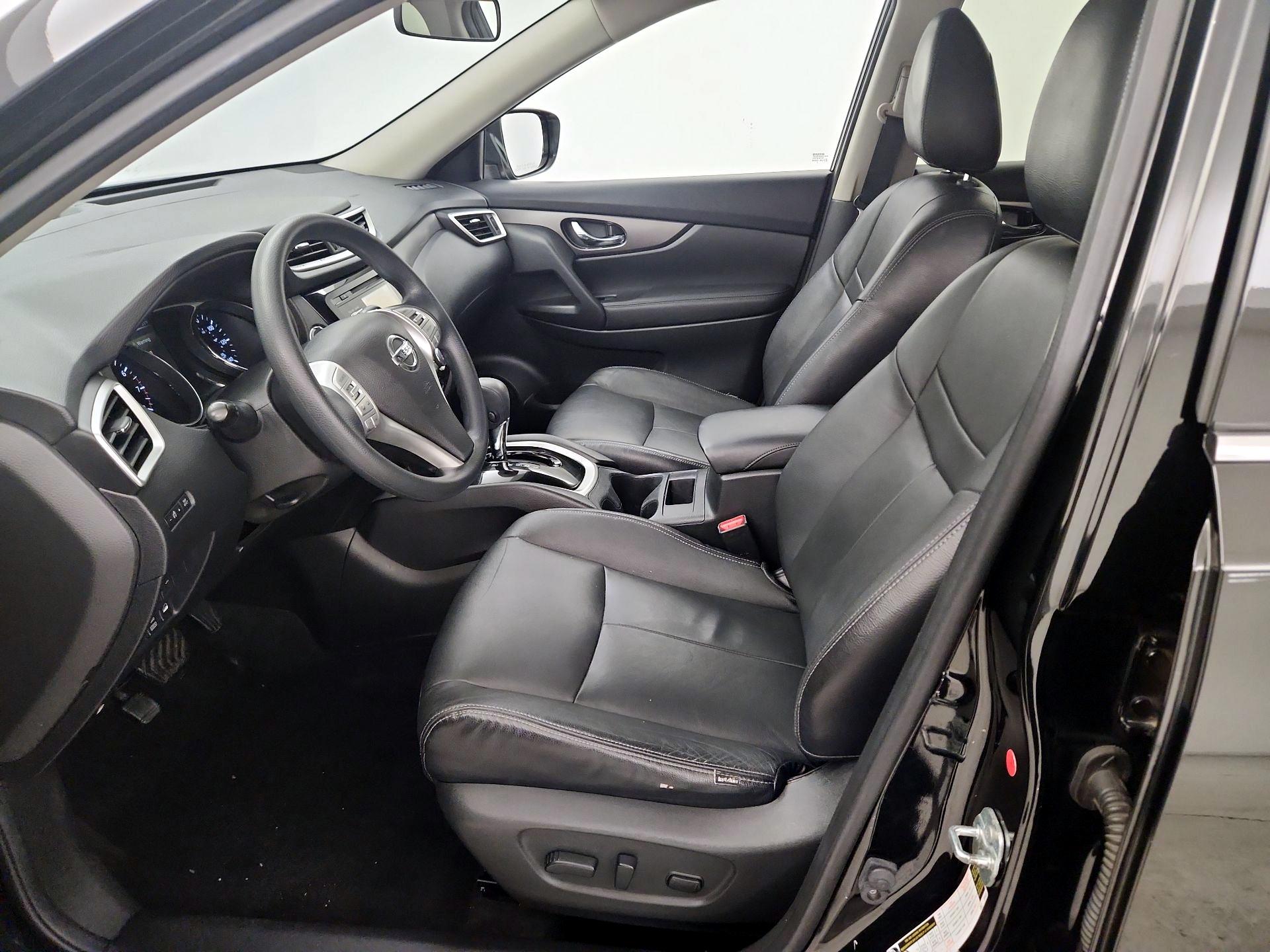 Thumbnail: 2015 Nissan Rogue - 11