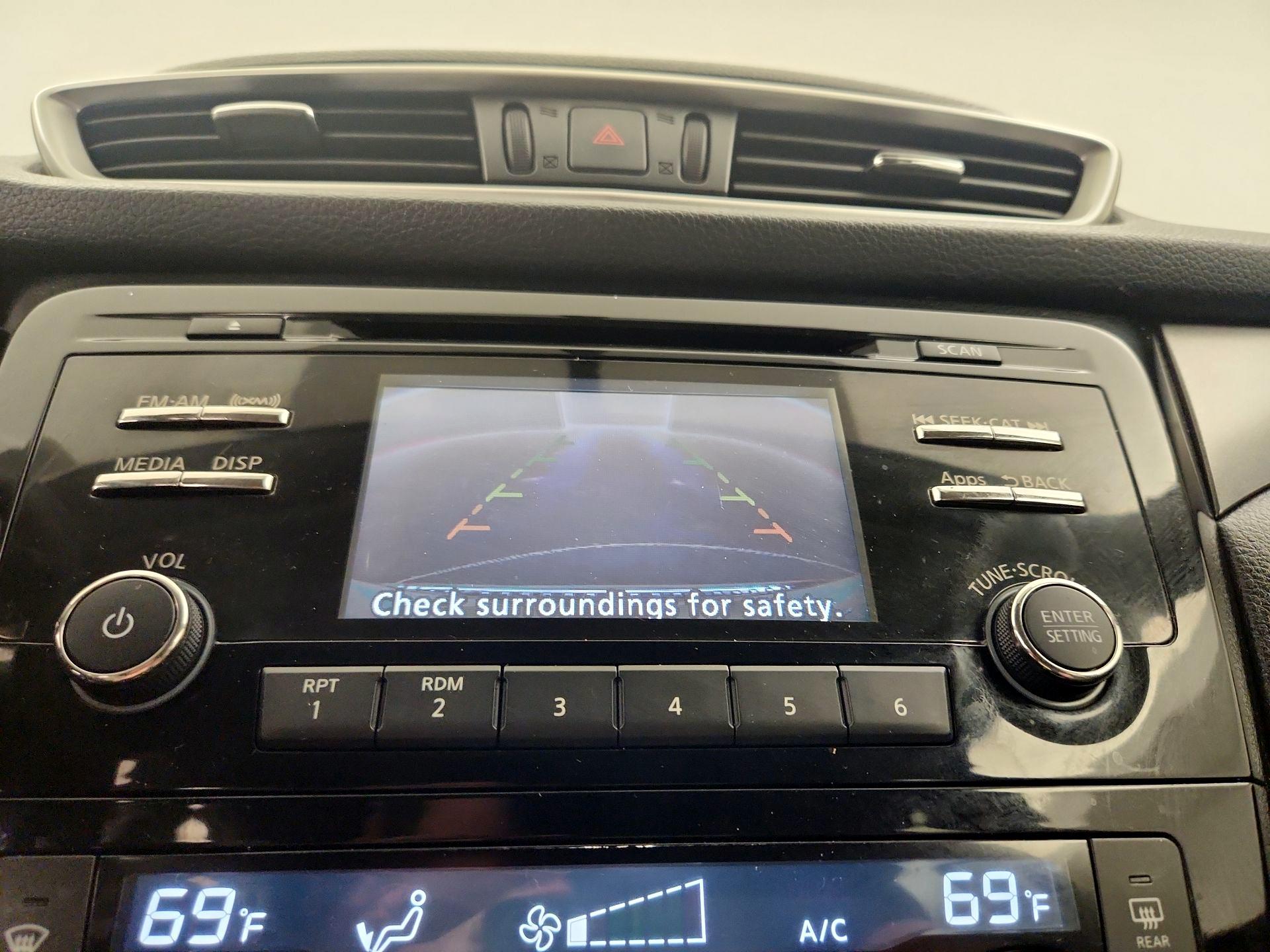 Thumbnail: 2015 Nissan Rogue - 14