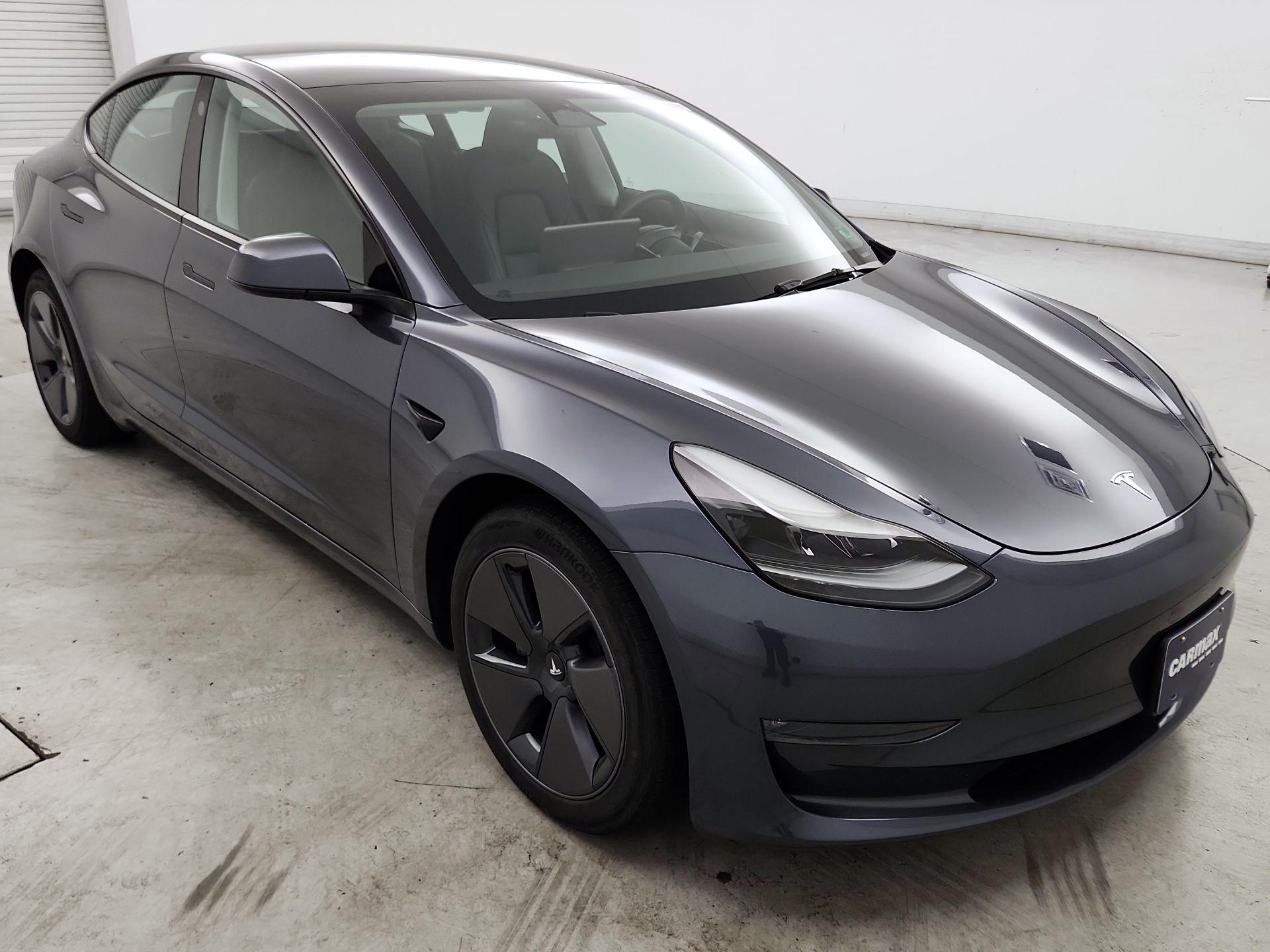 Thumbnail: 2023 Tesla Model 3 - 1