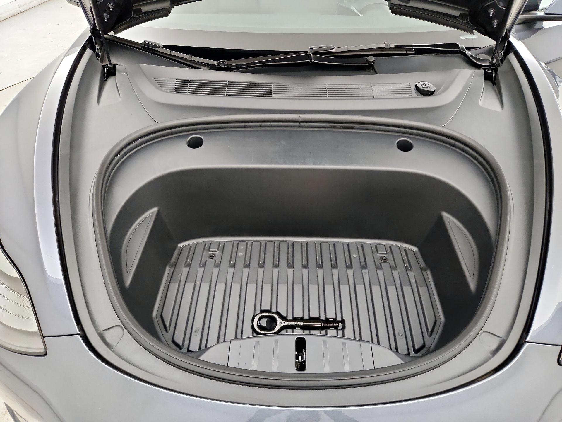 Thumbnail: 2023 Tesla Model 3 - 18