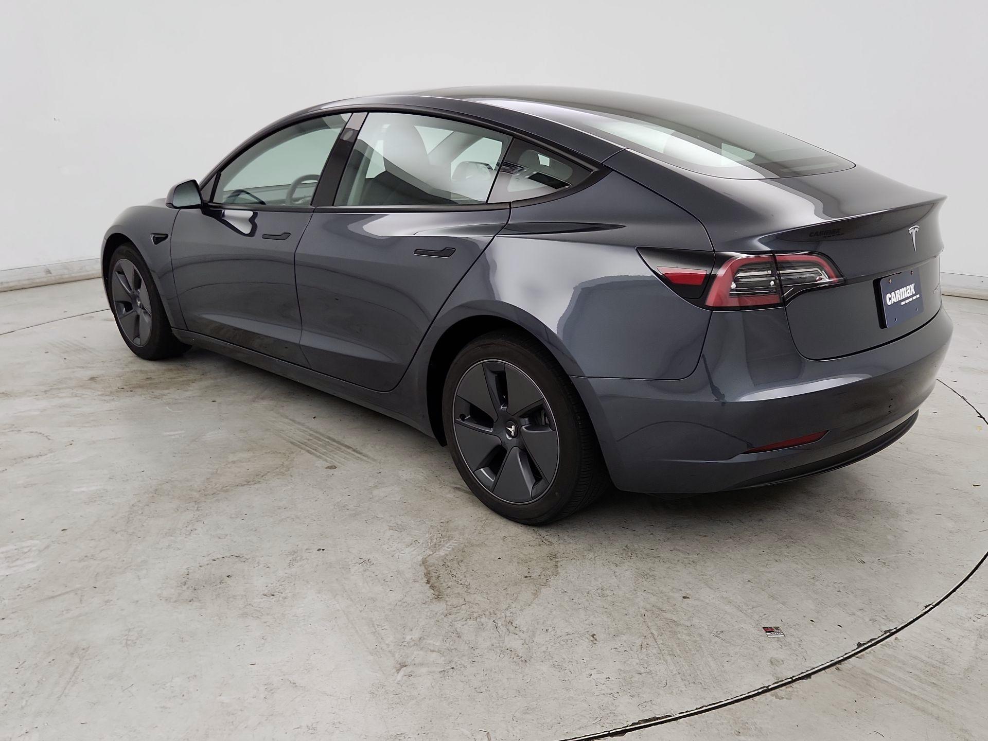 Thumbnail: 2023 Tesla Model 3 - 7