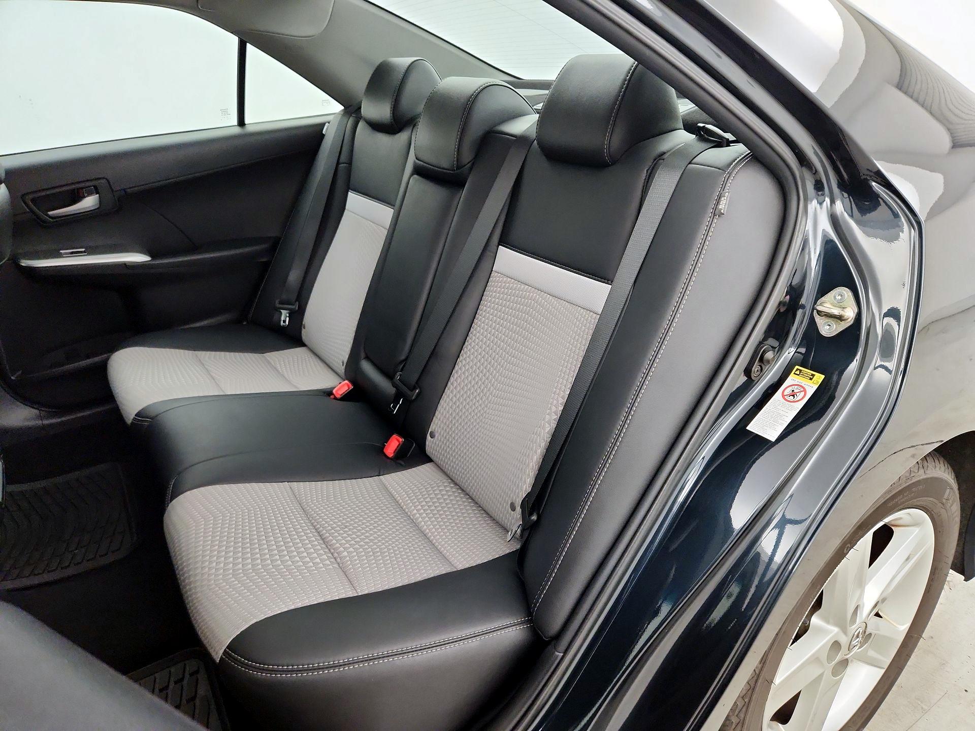 Thumbnail: 2014 Toyota Camry - 19