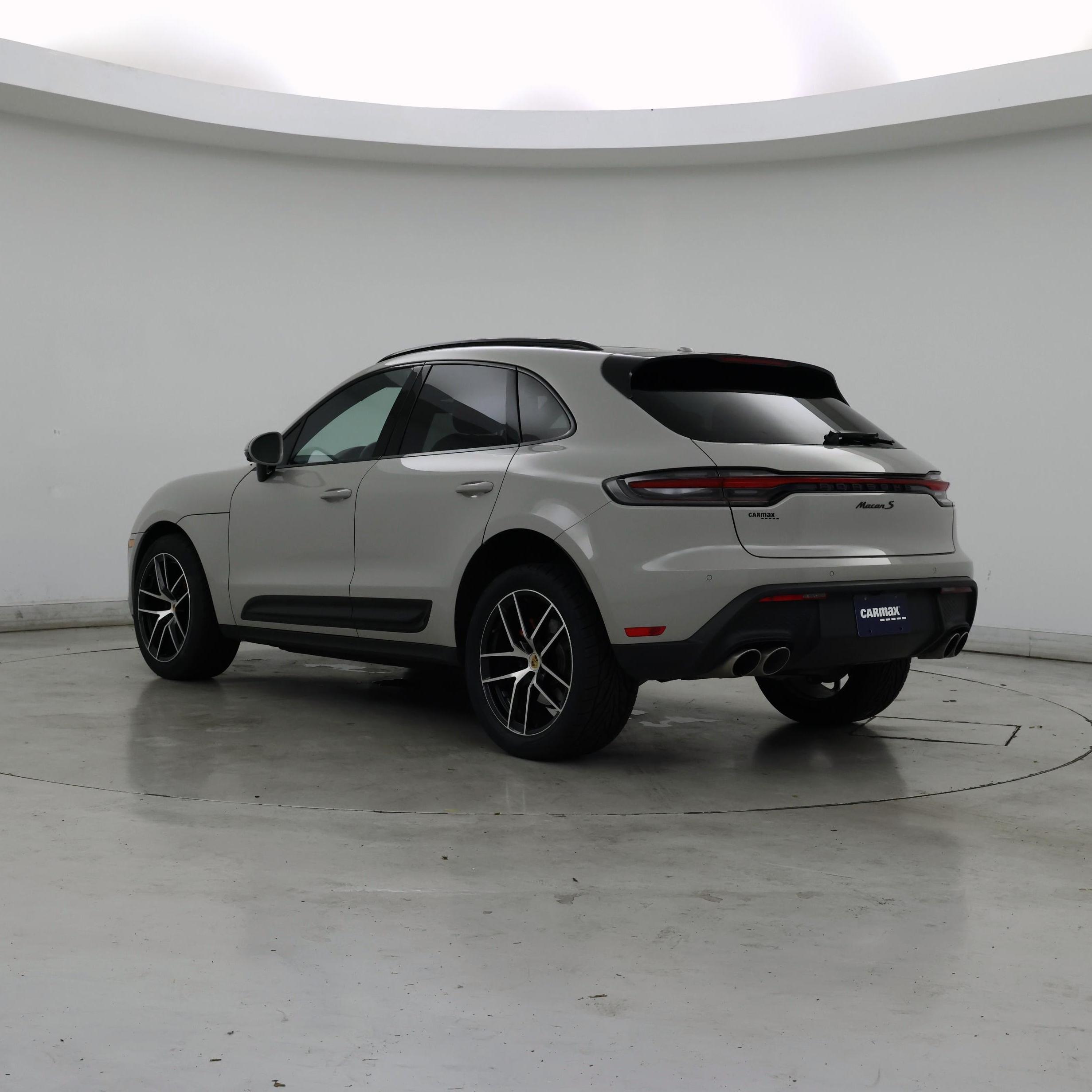 Thumbnail: 2024 Porsche Macan - 2