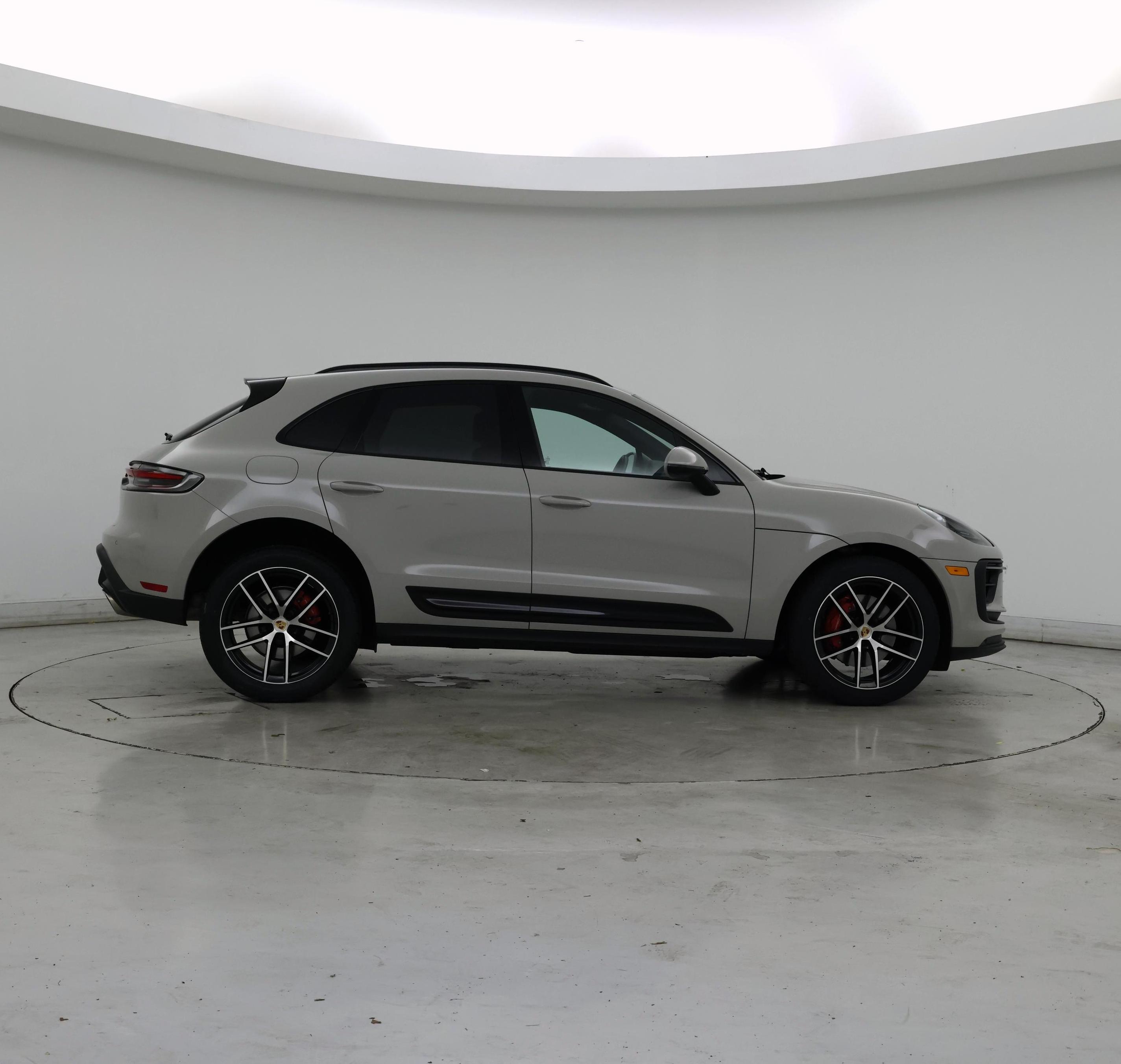 Thumbnail: 2024 Porsche Macan - 7