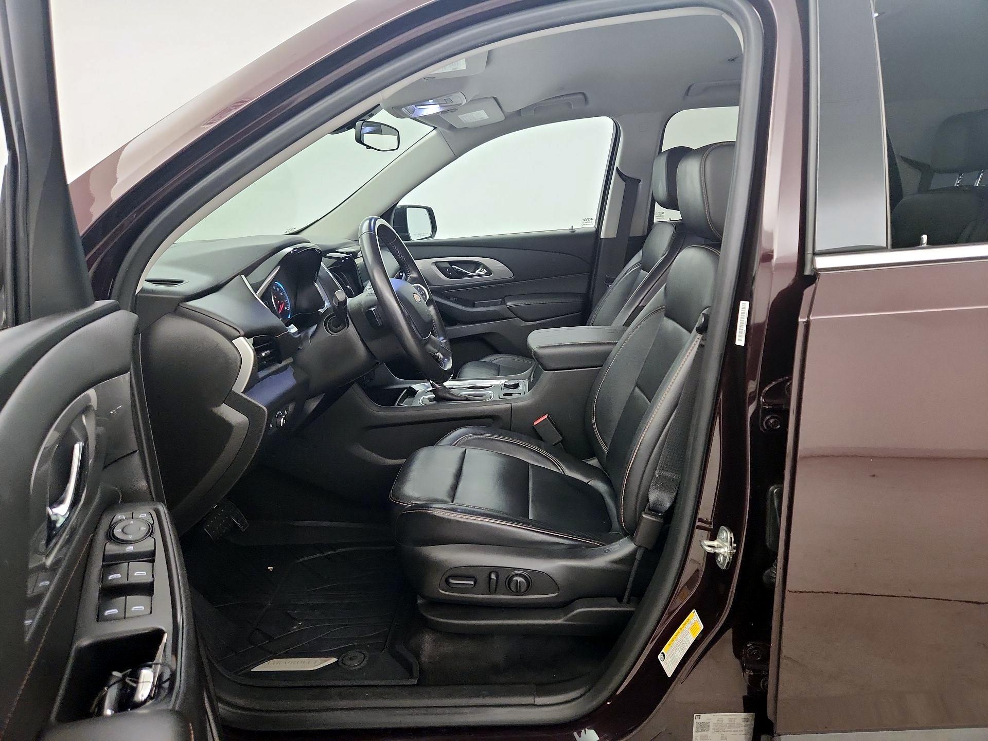 Thumbnail: 2019 Chevrolet Traverse - 11