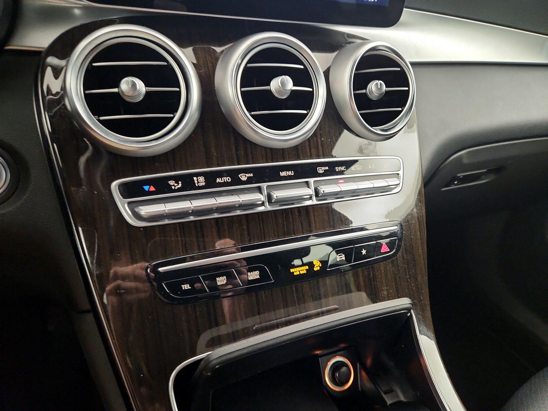Thumbnail: 2021 Mercedes-Benz GLC - 16