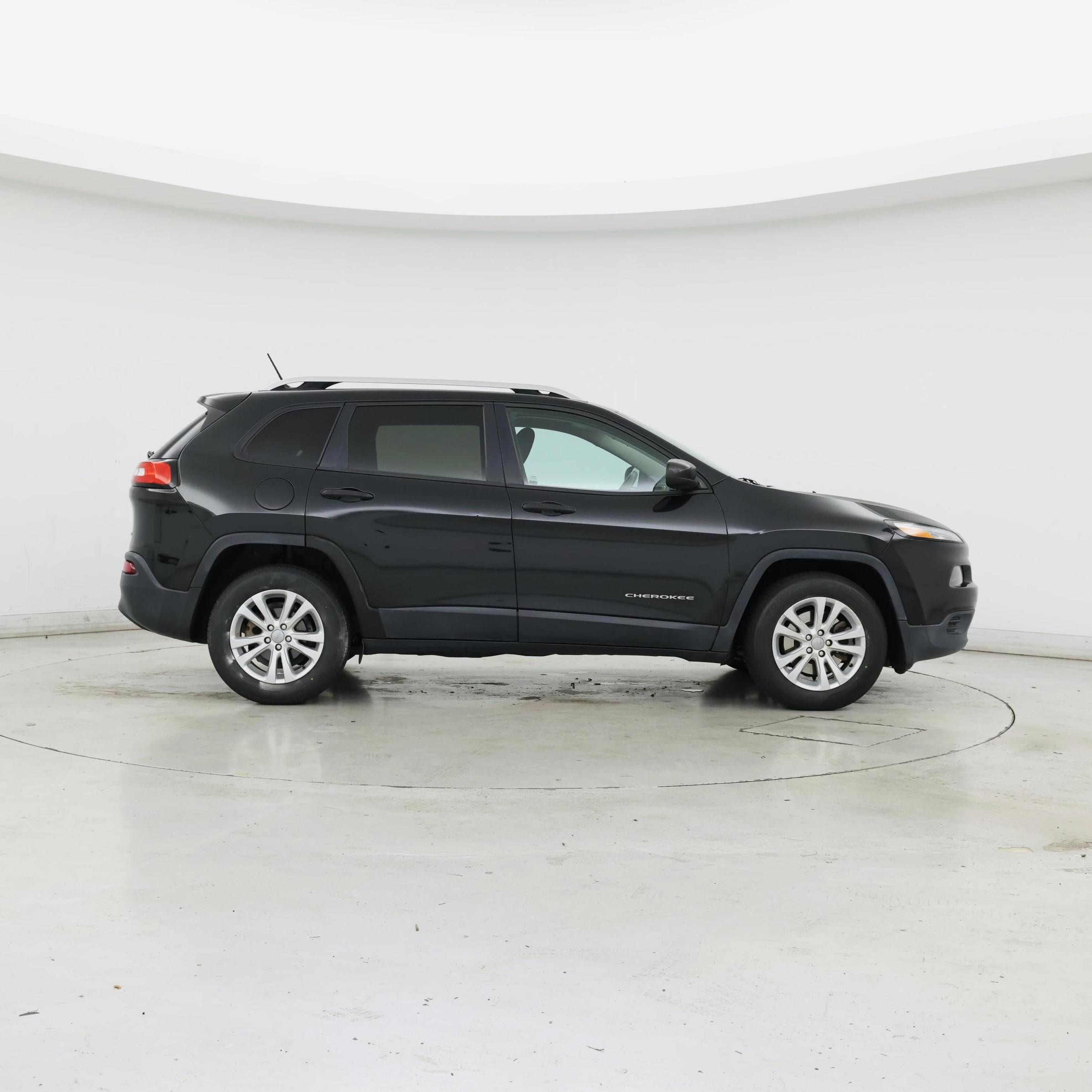 Thumbnail: 2015 Jeep Cherokee - 7