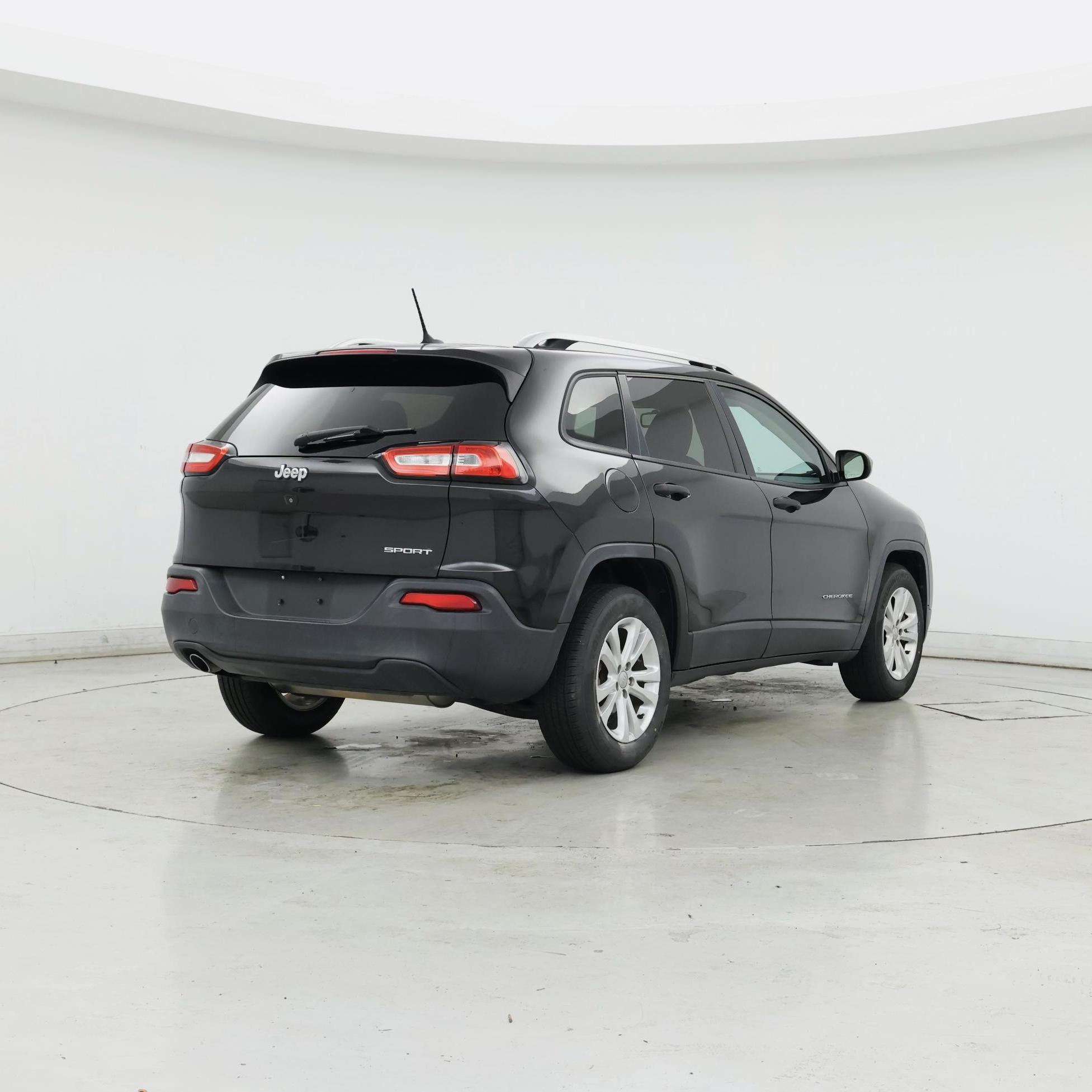 Thumbnail: 2015 Jeep Cherokee - 8