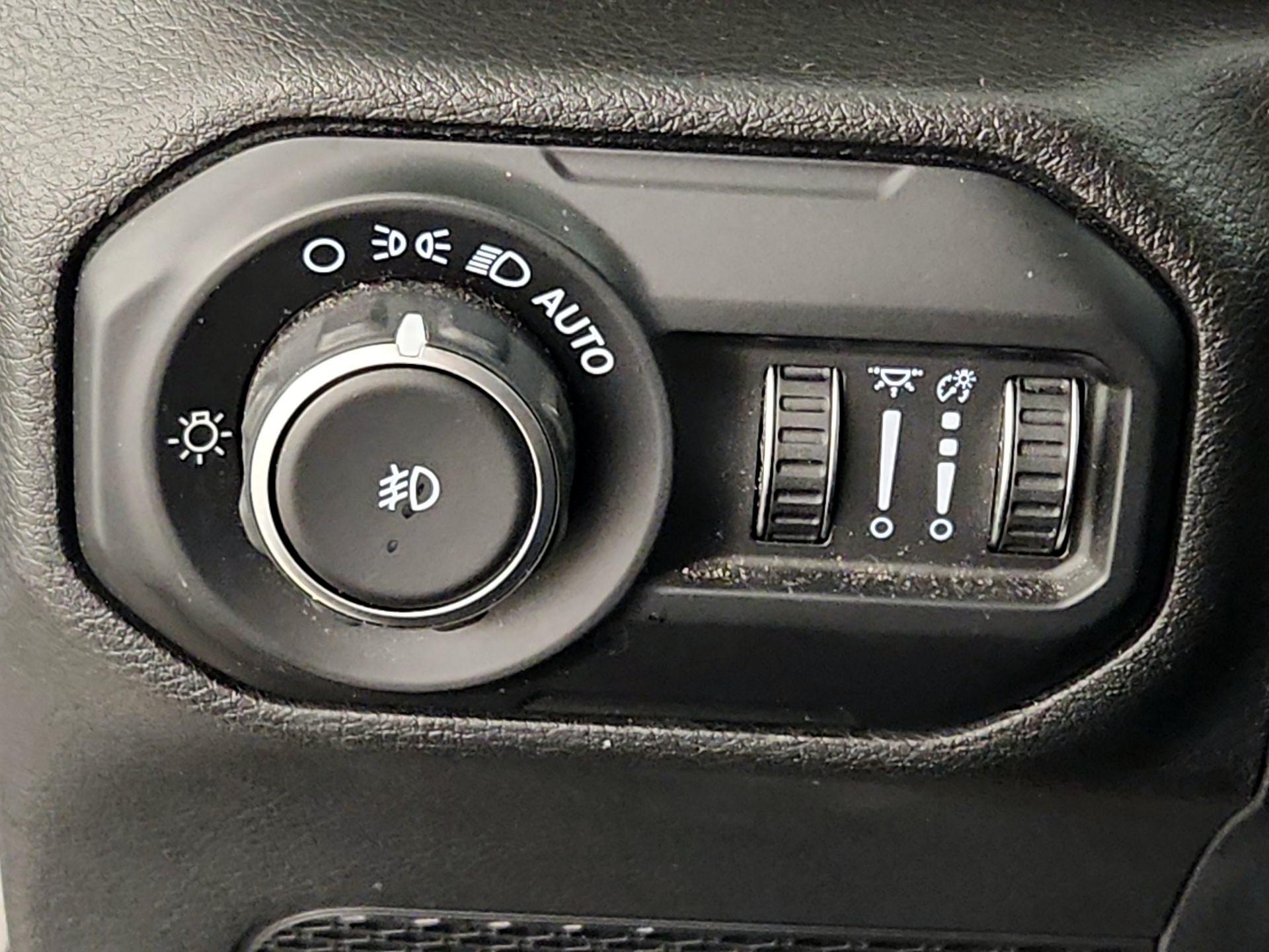 Thumbnail: 2020 Jeep Wrangler - 13