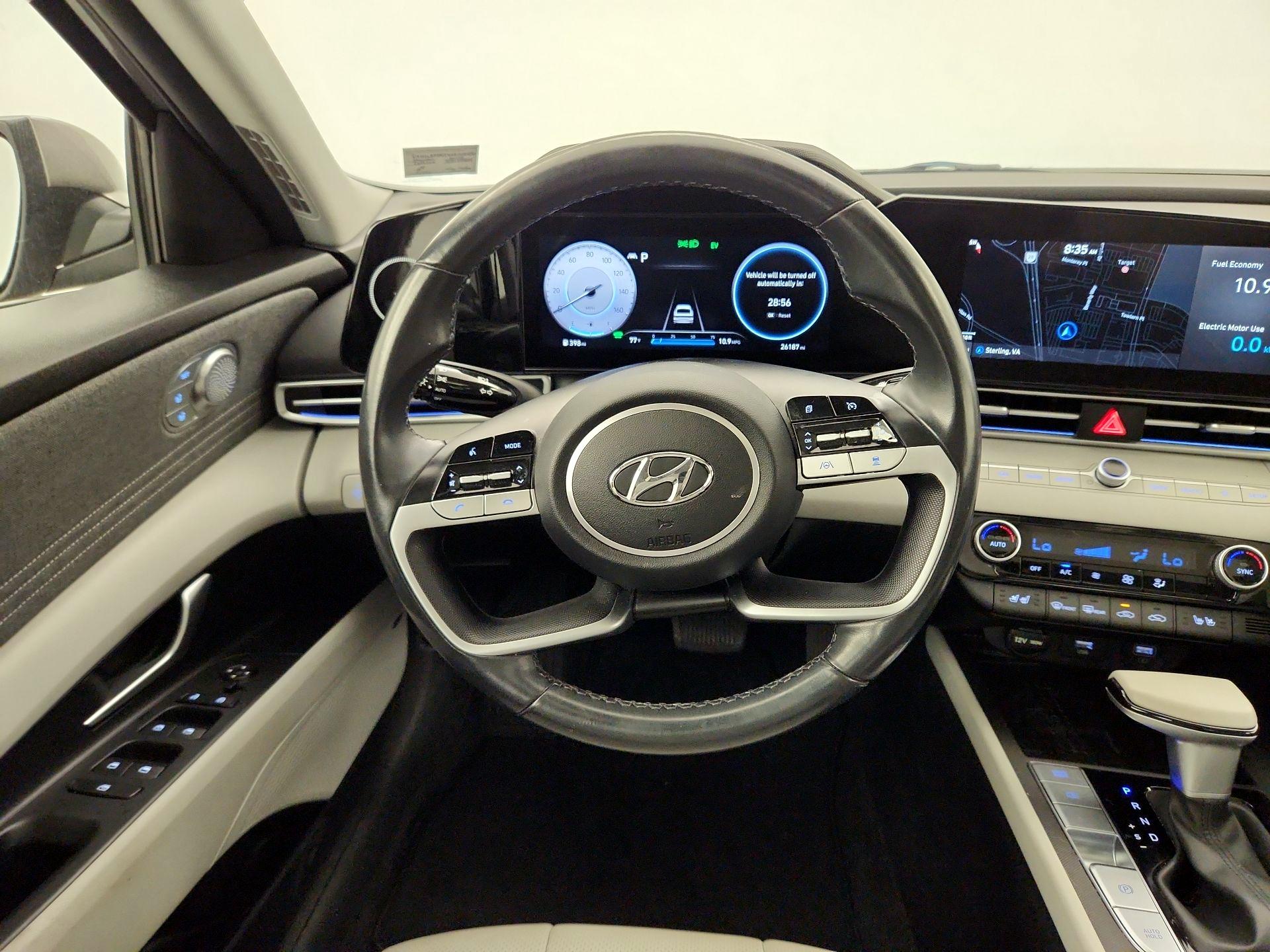 Thumbnail: 2022 Hyundai Elantra - 10