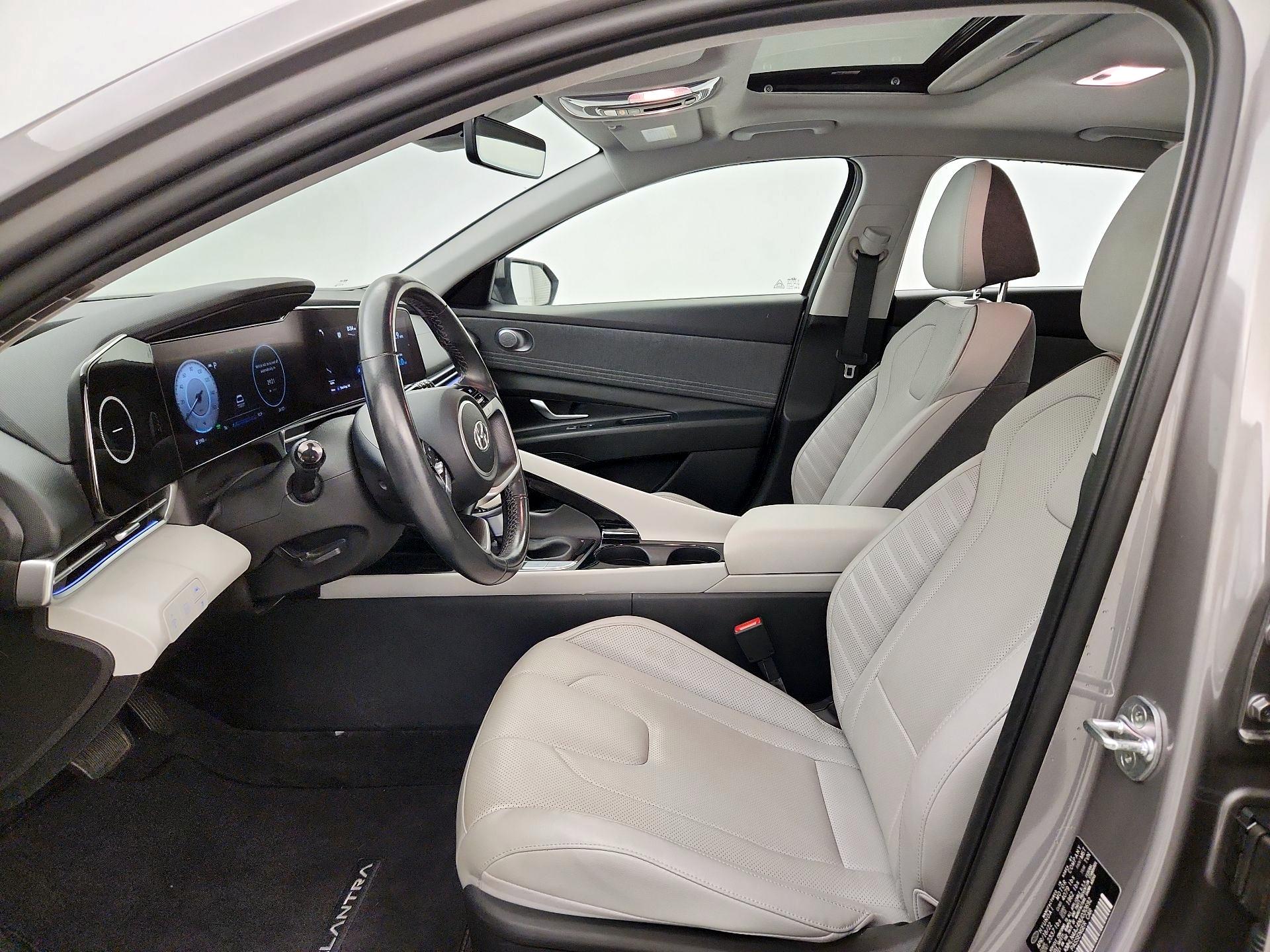 Thumbnail: 2022 Hyundai Elantra - 11