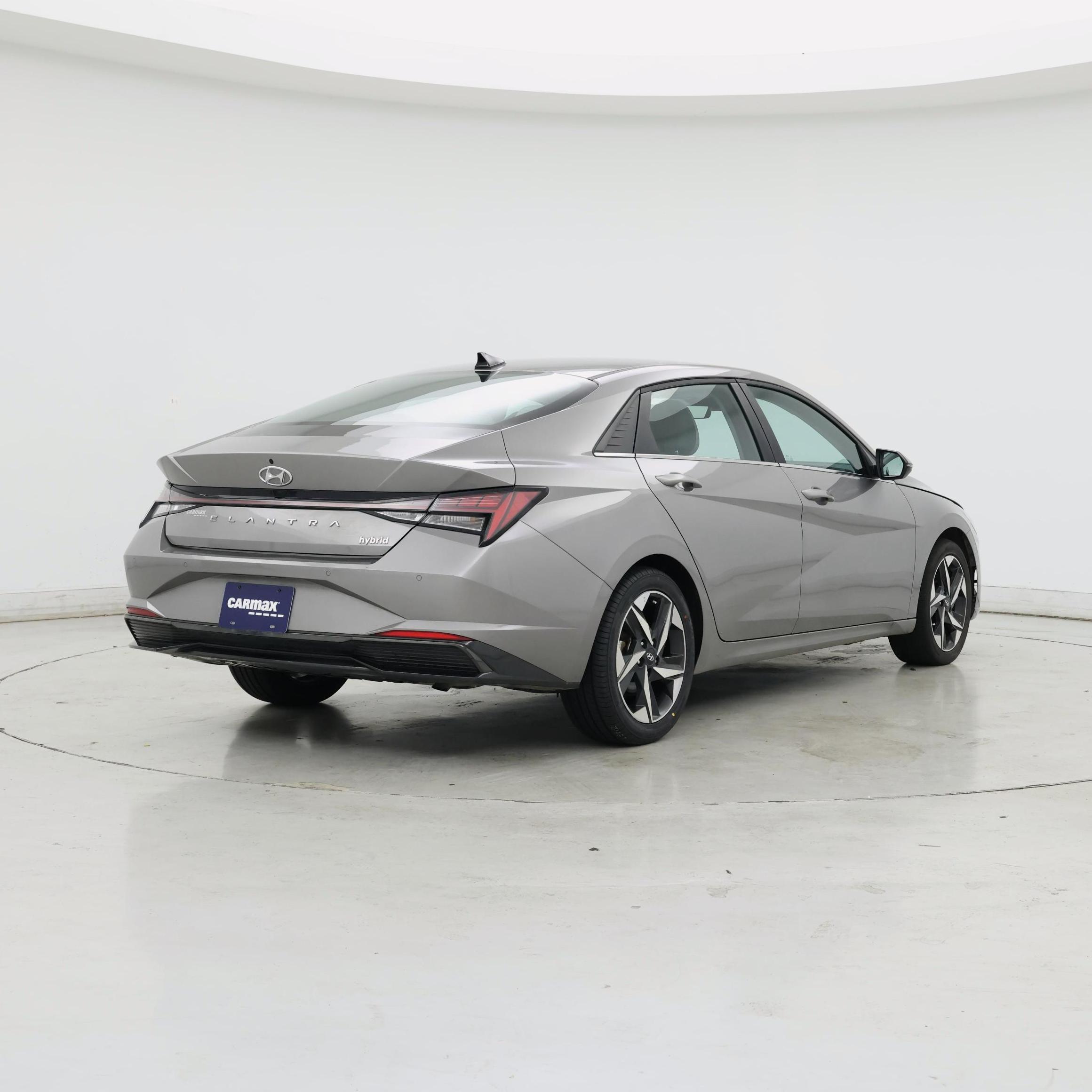 Thumbnail: 2022 Hyundai Elantra - 8
