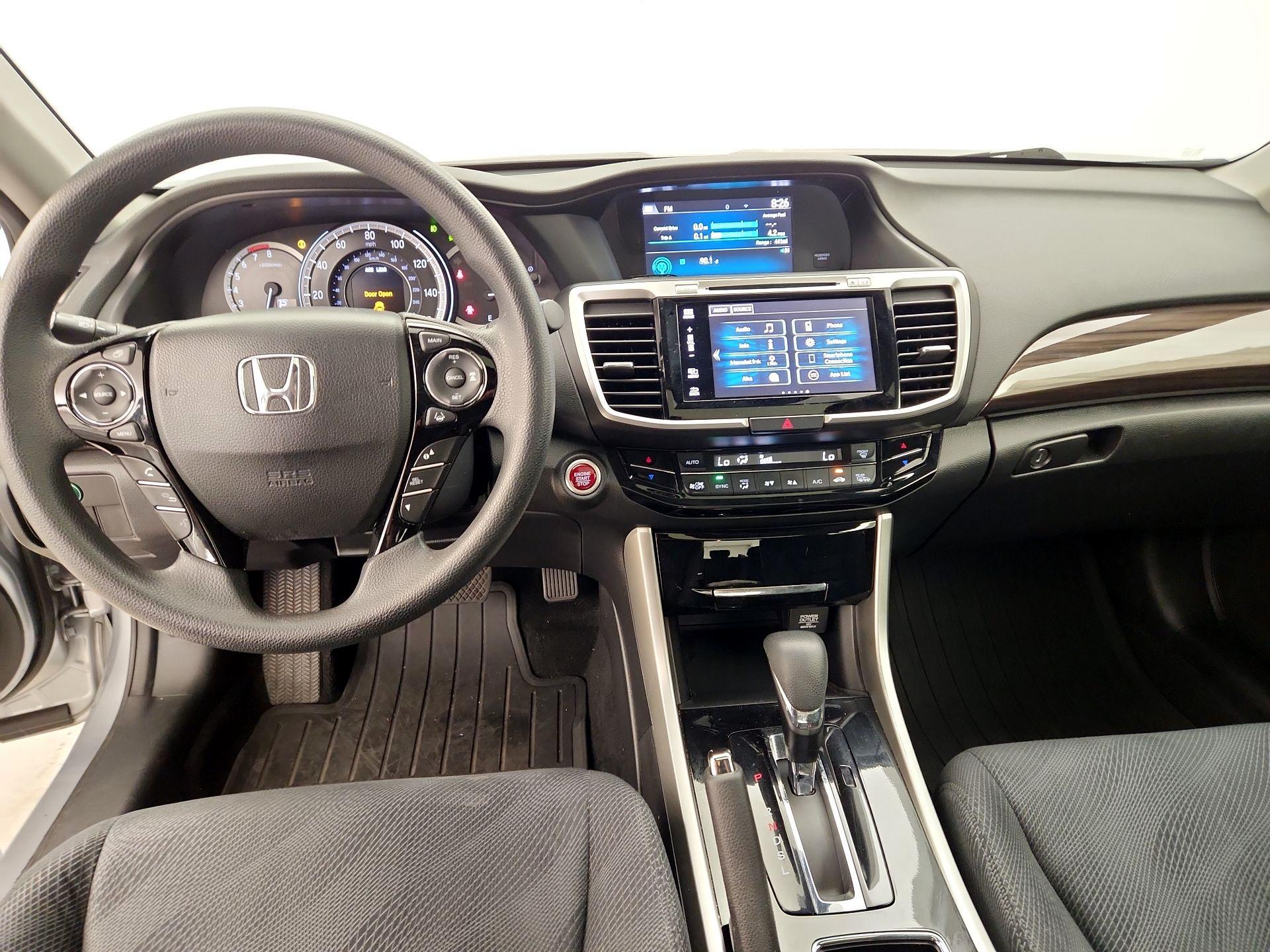 Thumbnail: 2017 Honda Accord - 9