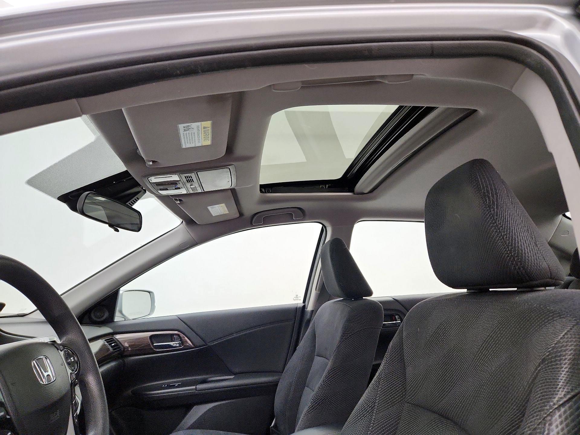 Thumbnail: 2017 Honda Accord - 19