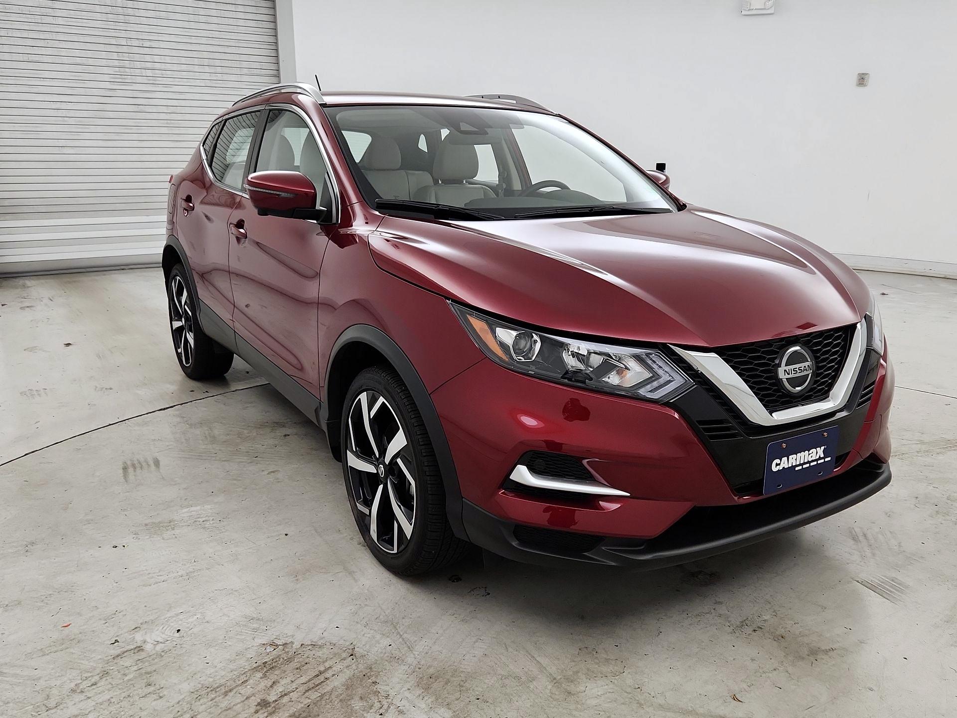 Thumbnail: 2022 Nissan Rogue Sport - 1