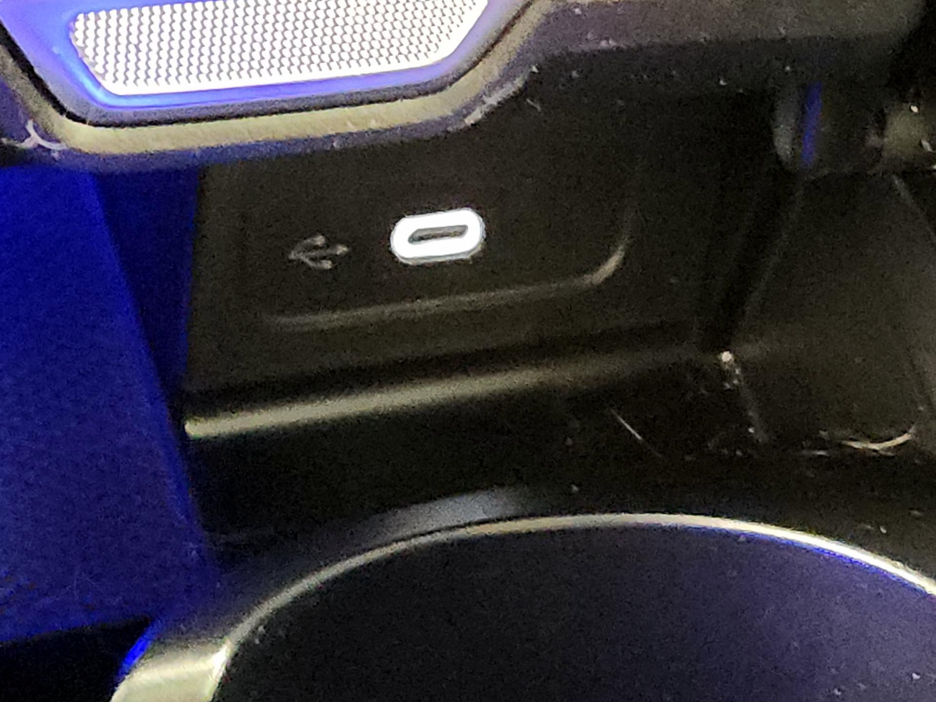 Thumbnail: 2023 Mercedes-Benz C-Class - 19