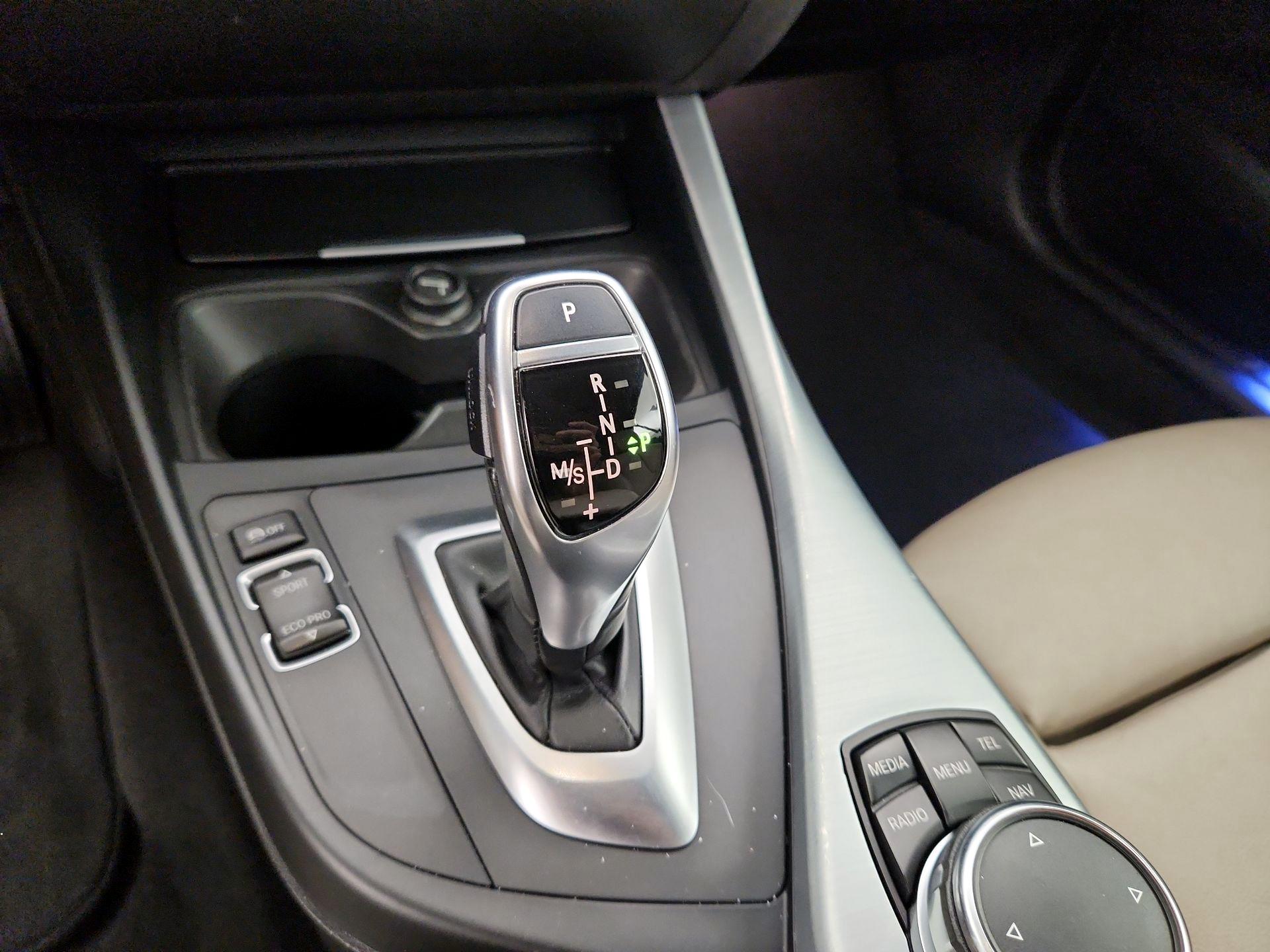 Thumbnail: 2015 BMW 2 Series - 16