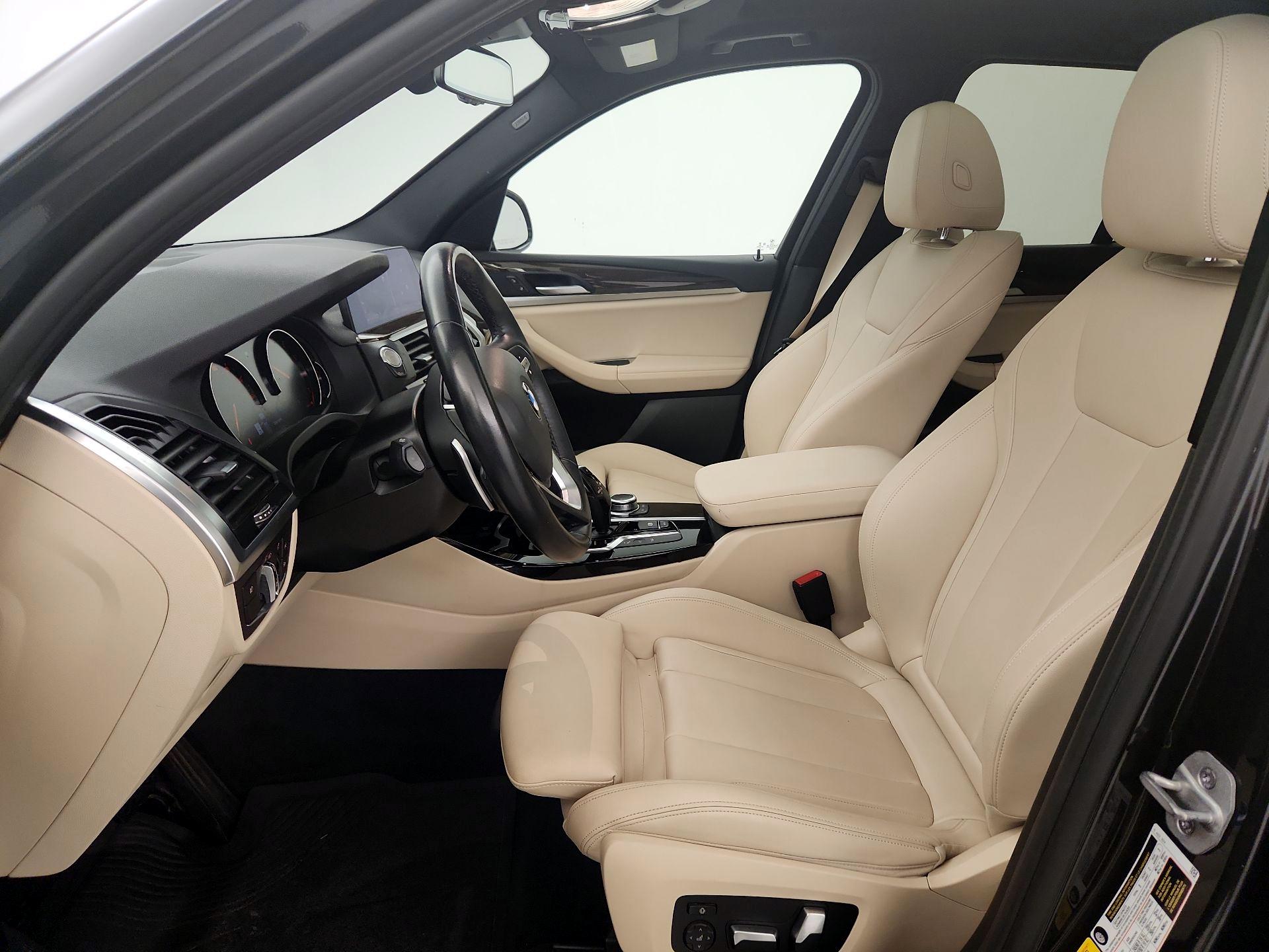 Thumbnail: 2021 BMW X3 - 11