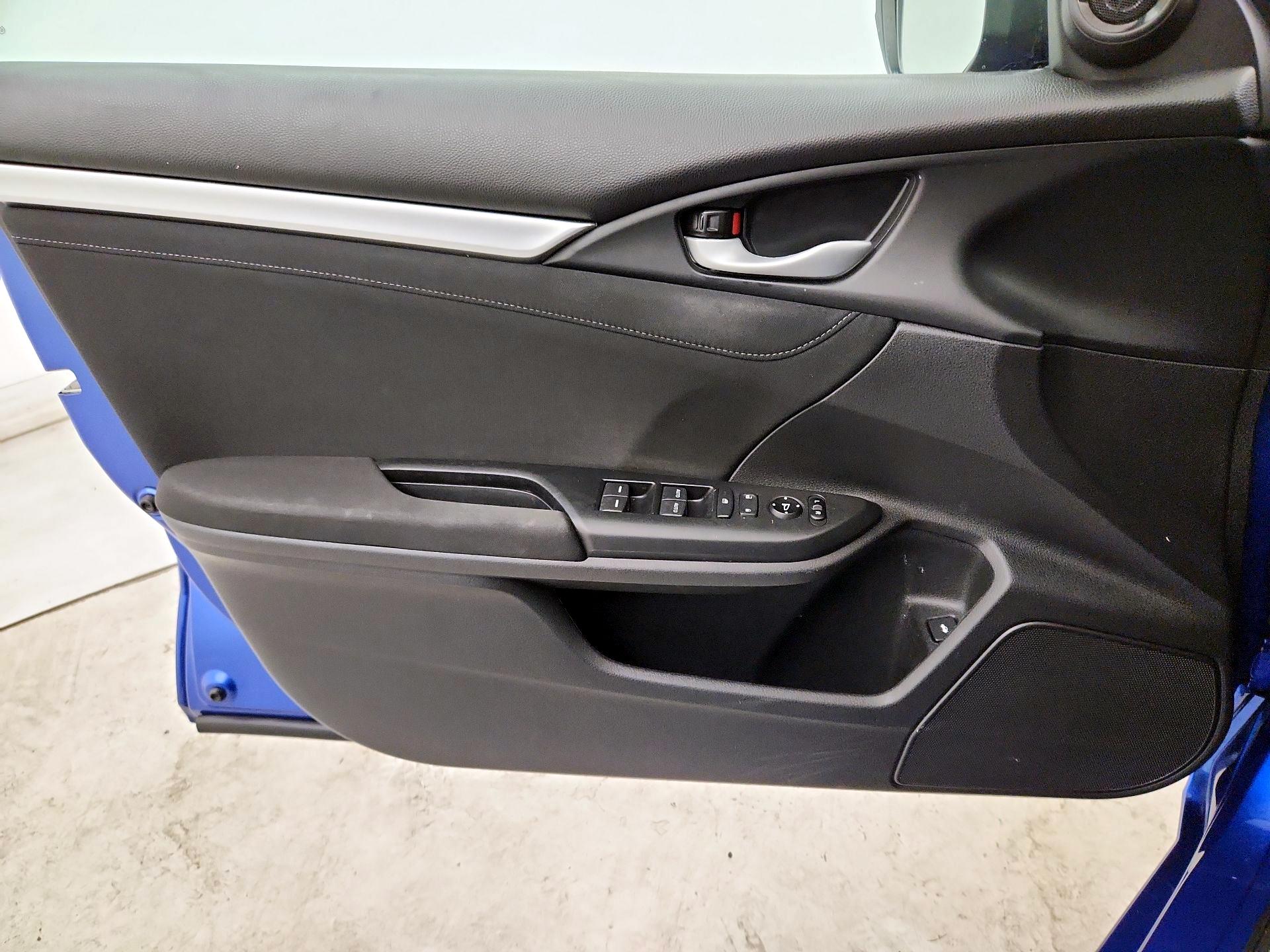 Thumbnail: 2020 Honda Civic - 12