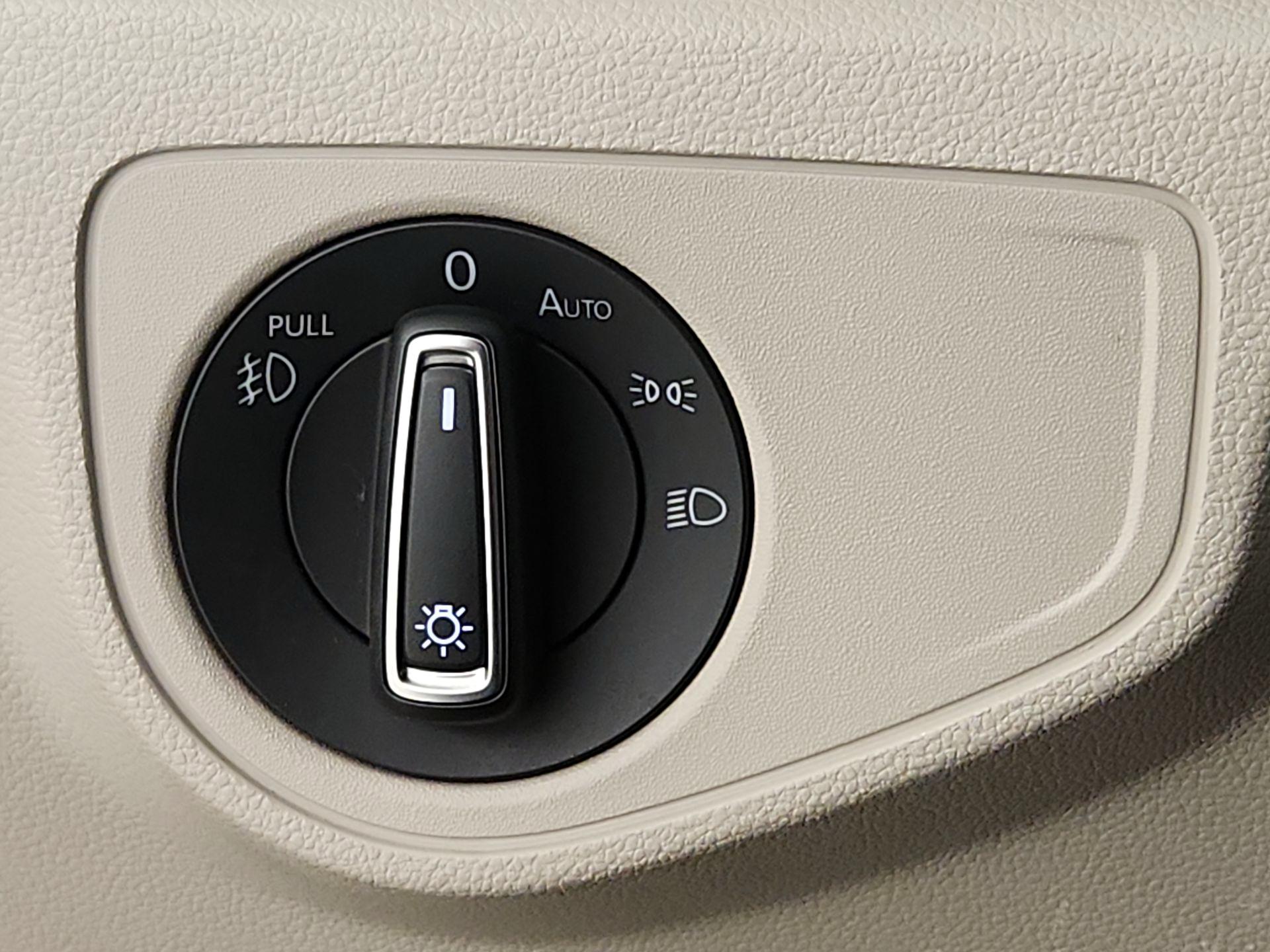 Thumbnail: 2019 Volkswagen Atlas - 13