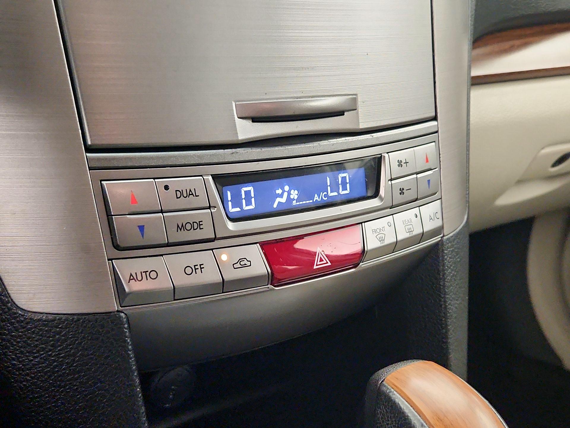 Thumbnail: 2014 Subaru Outback - 17