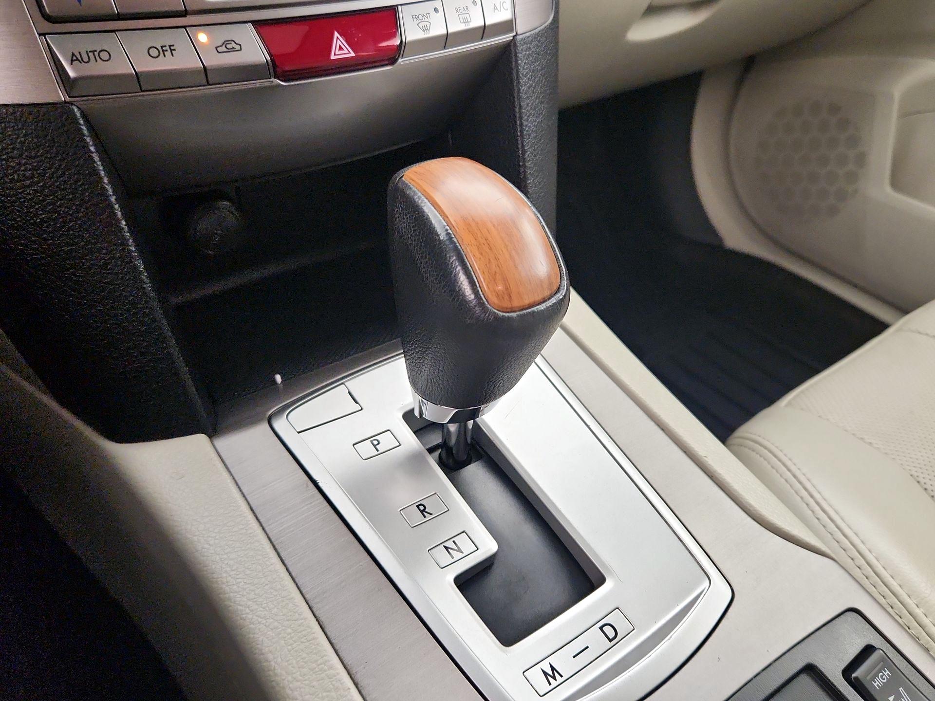 Thumbnail: 2014 Subaru Outback - 18